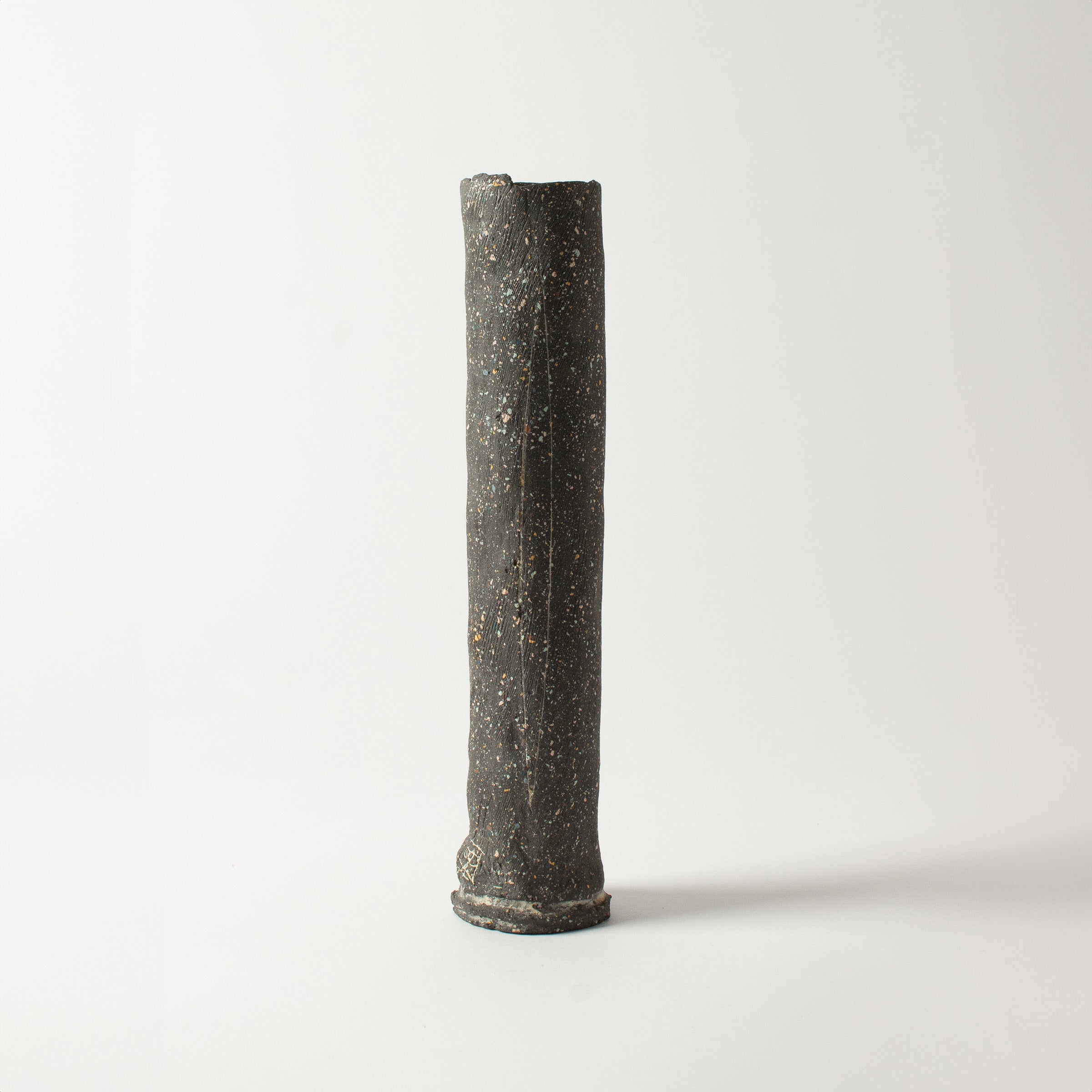Vase élancé de Eiko Kishi