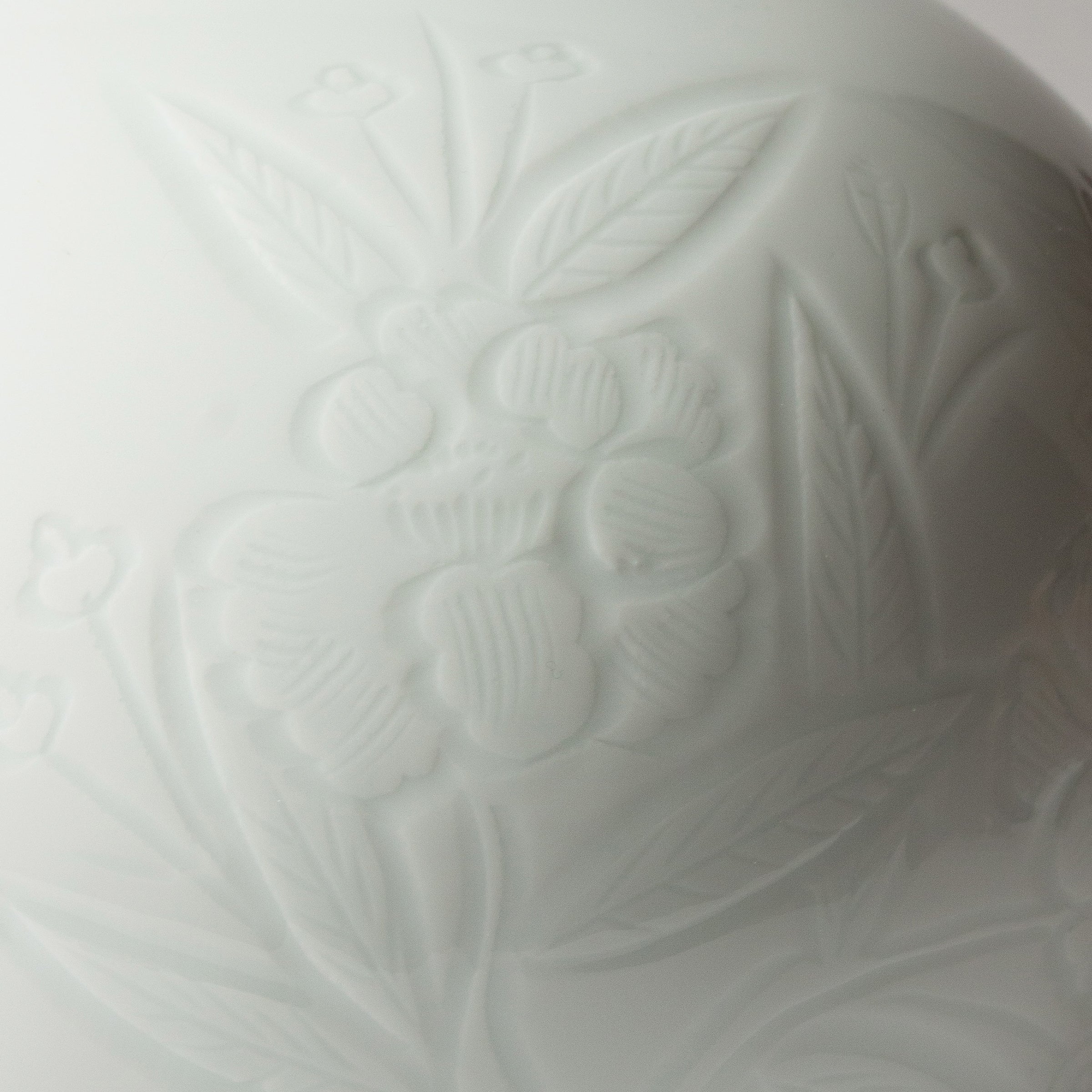 Vase porcelaine et pivoines de Manji Inoue, Trésor National Vivant