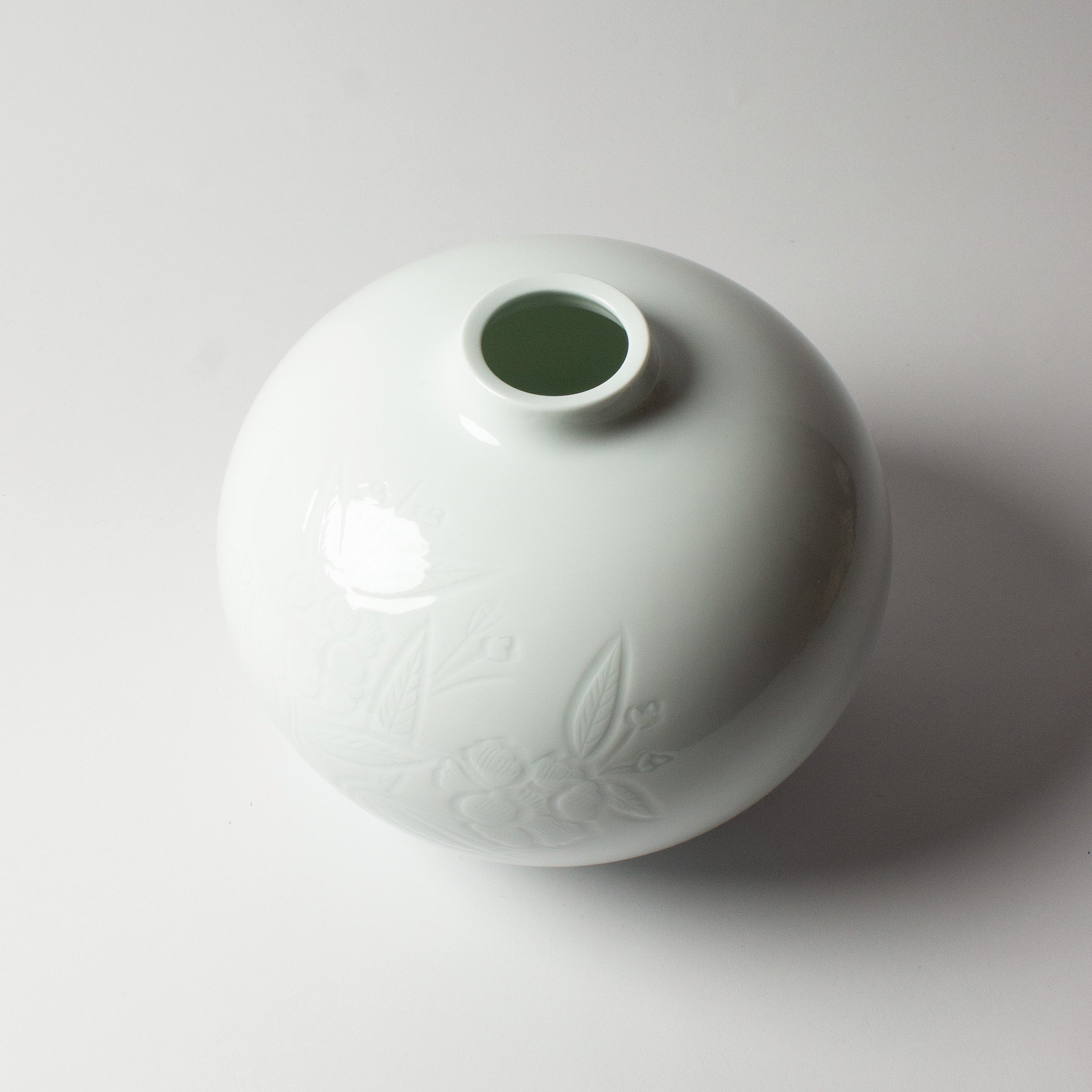 Vase porcelaine et pivoines de Manji Inoue, Trésor National Vivant