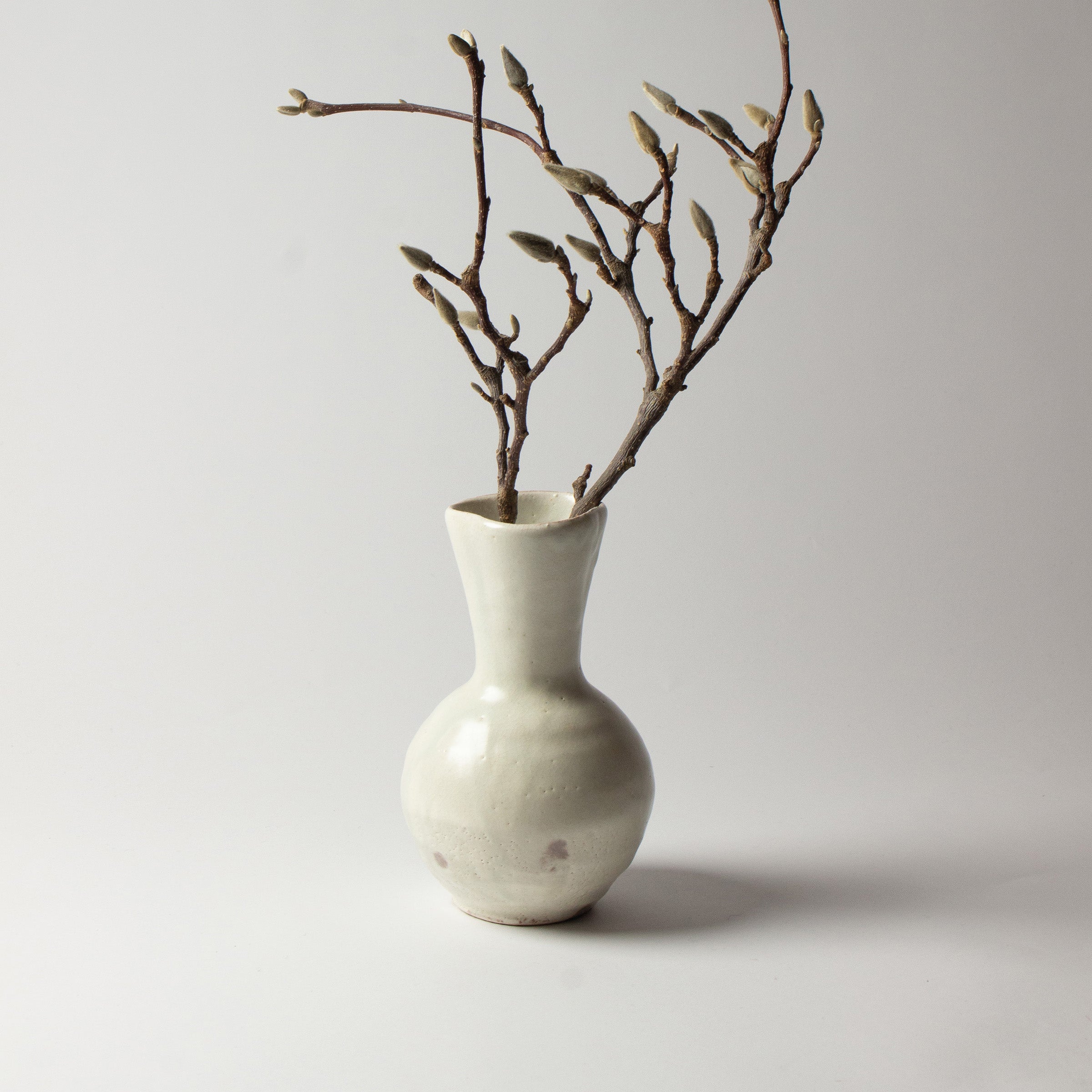 Vase en céramique blanche kohiki de Suigetsu-gama
