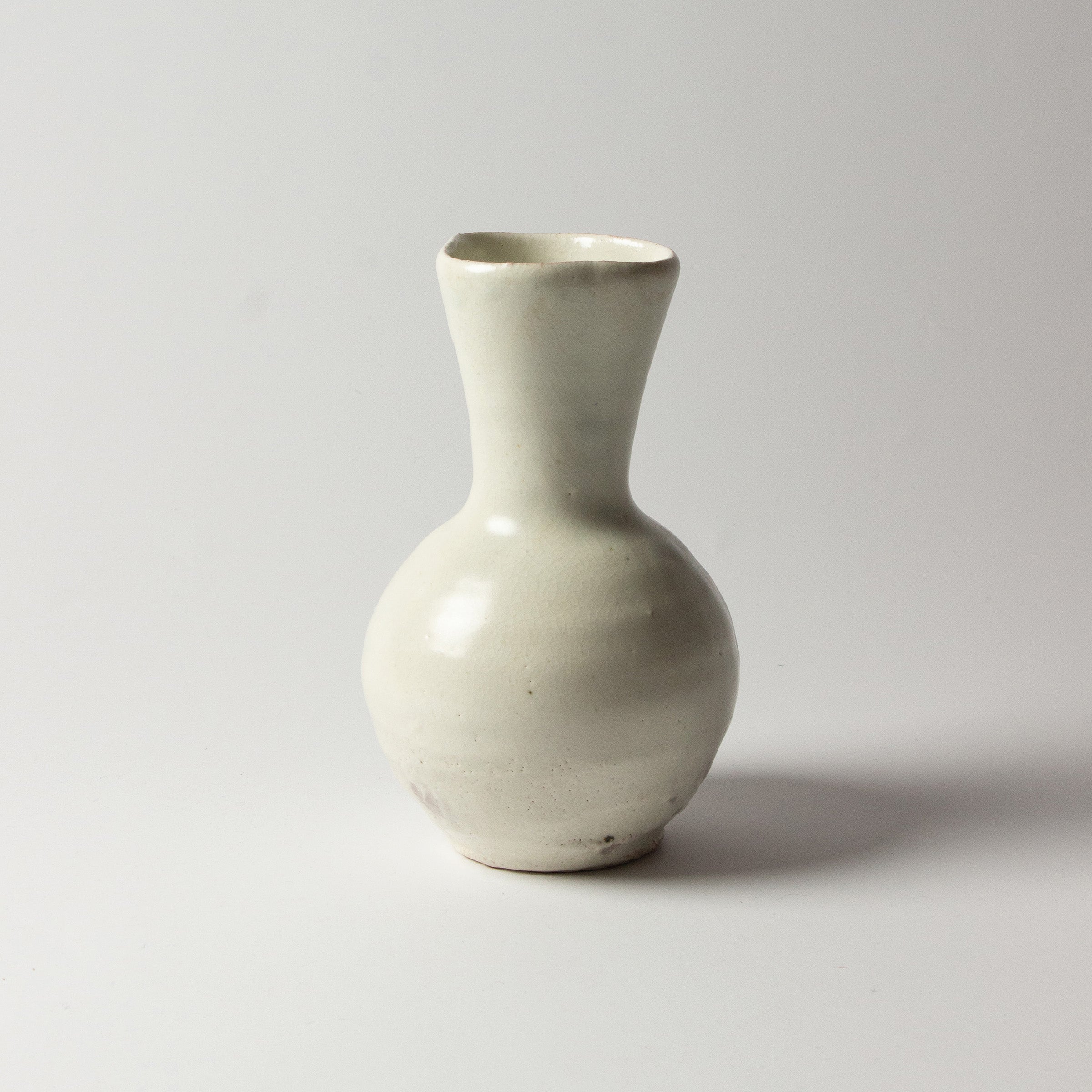 Vase en céramique blanche kohiki de Suigetsu-gama