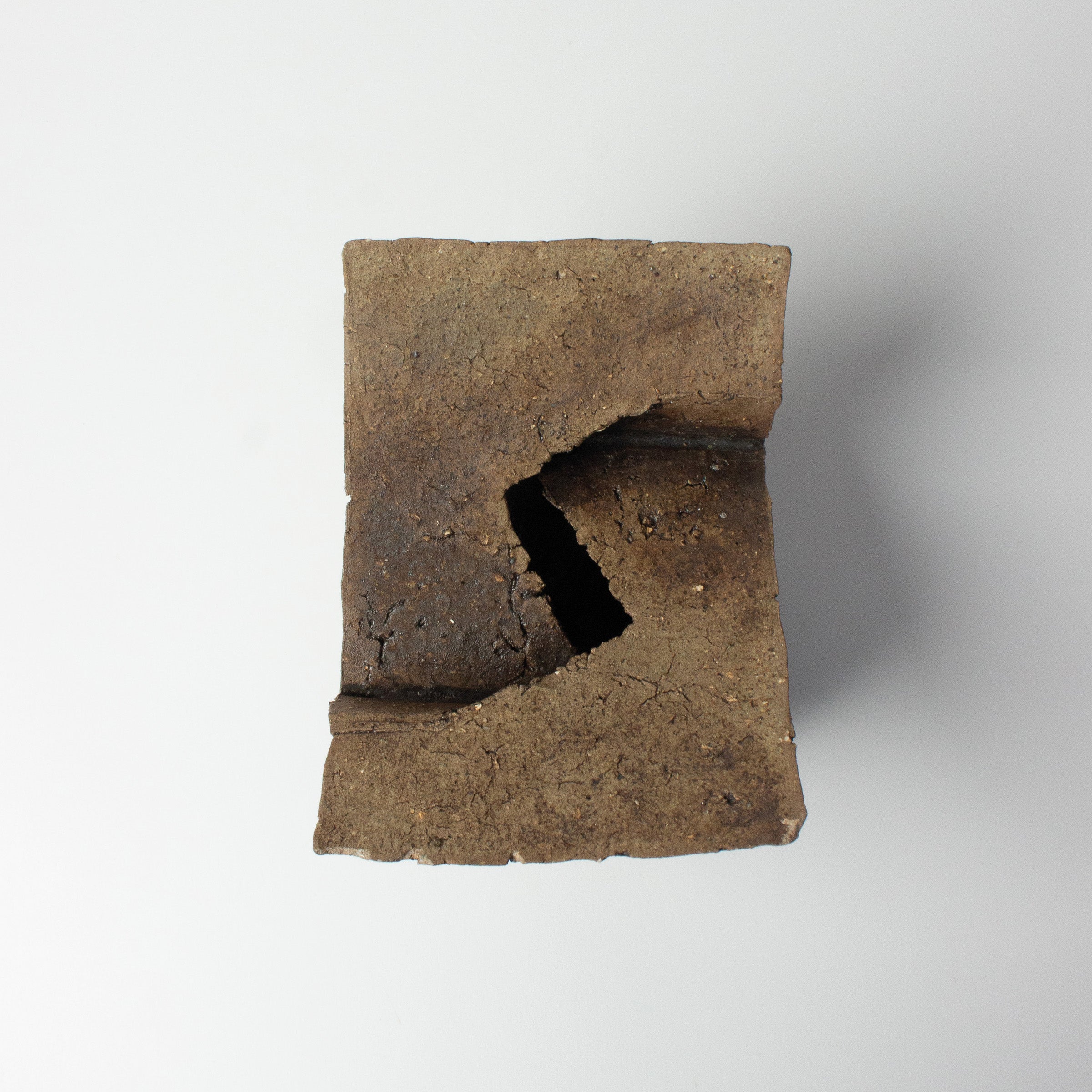 Vase-sculpture ori (plis) de Yukiya Izumita