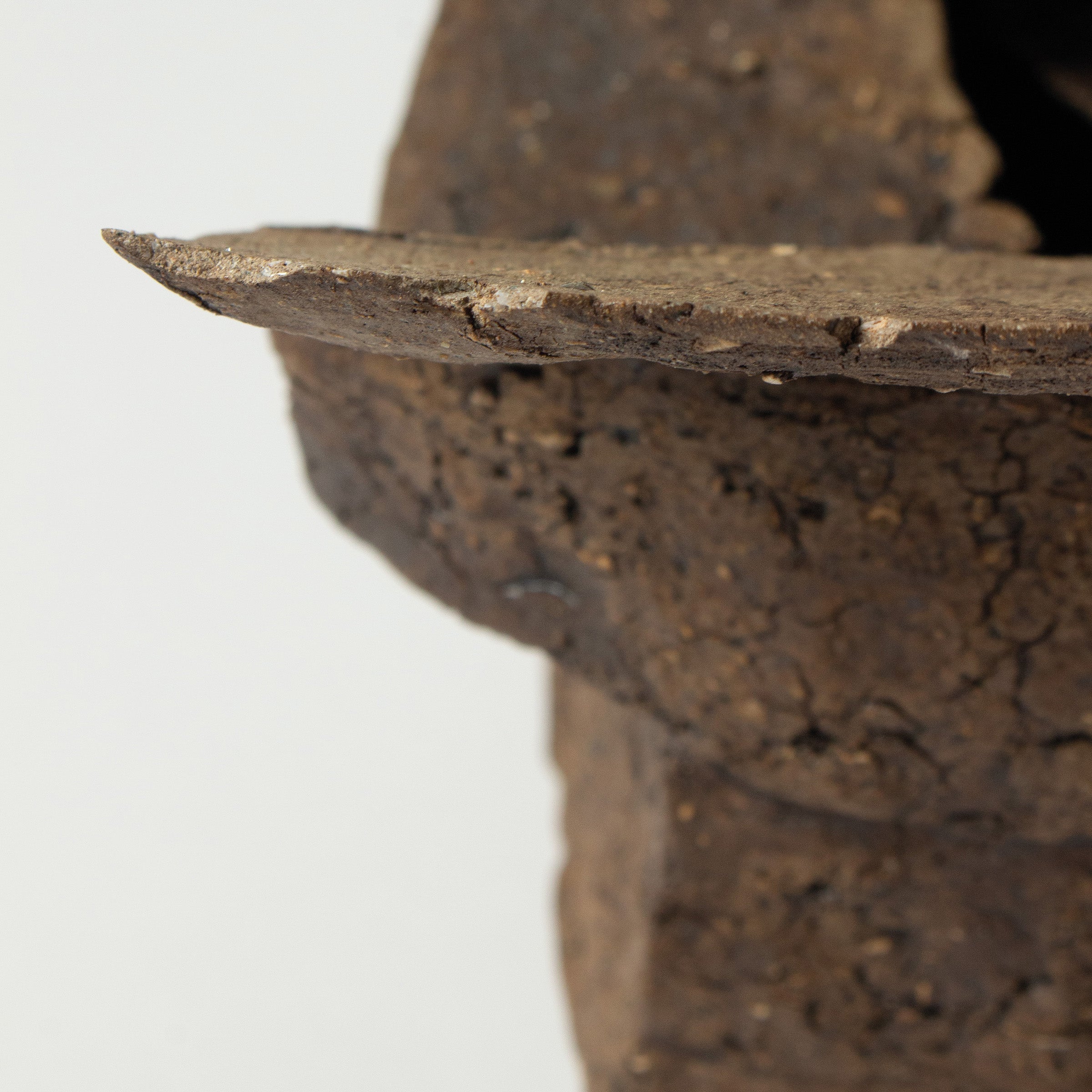Vase-sculpture ori (plis) de Yukiya Izumita