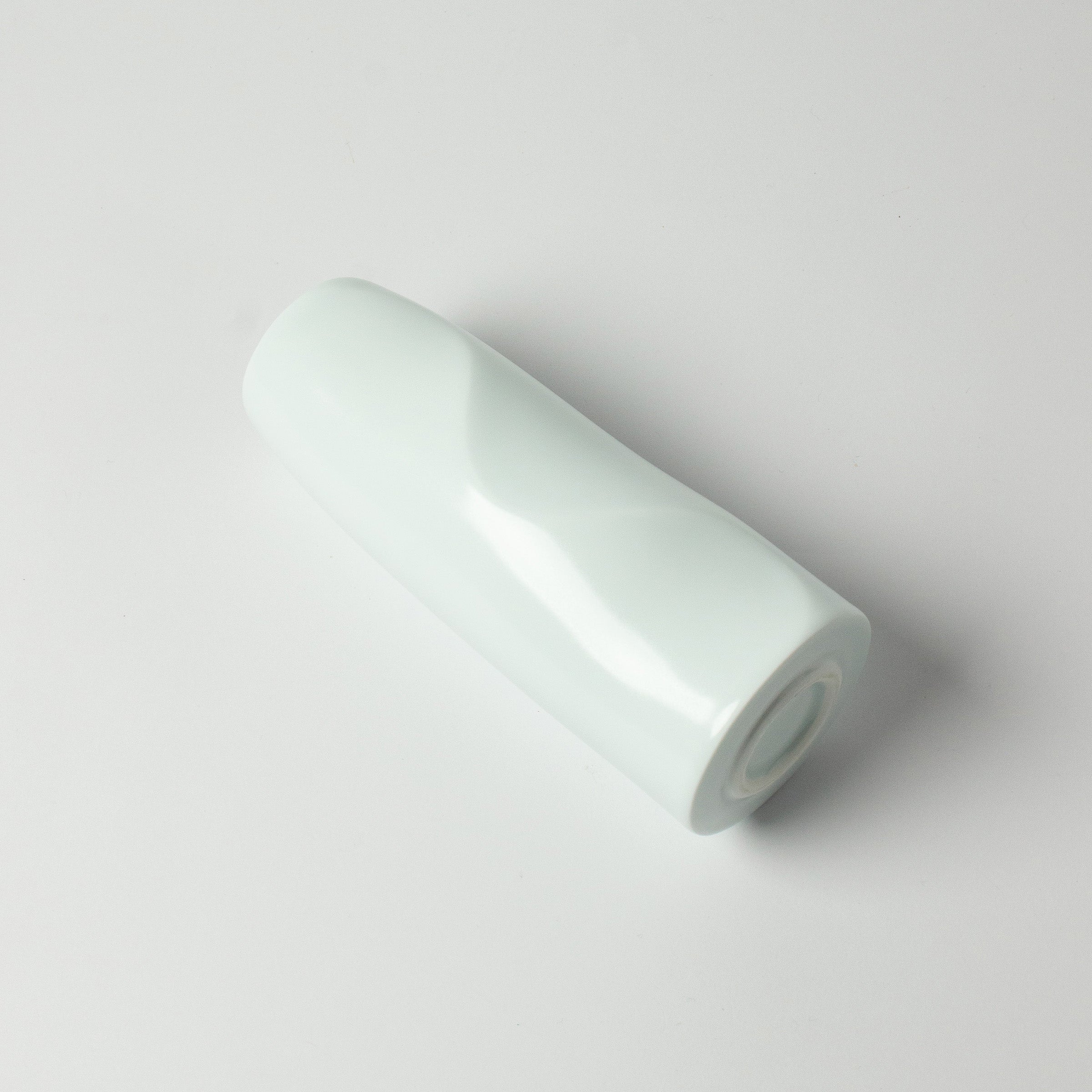 Vase en porcelaine blanche de Akihiro Maeta, Trésor National Vivant