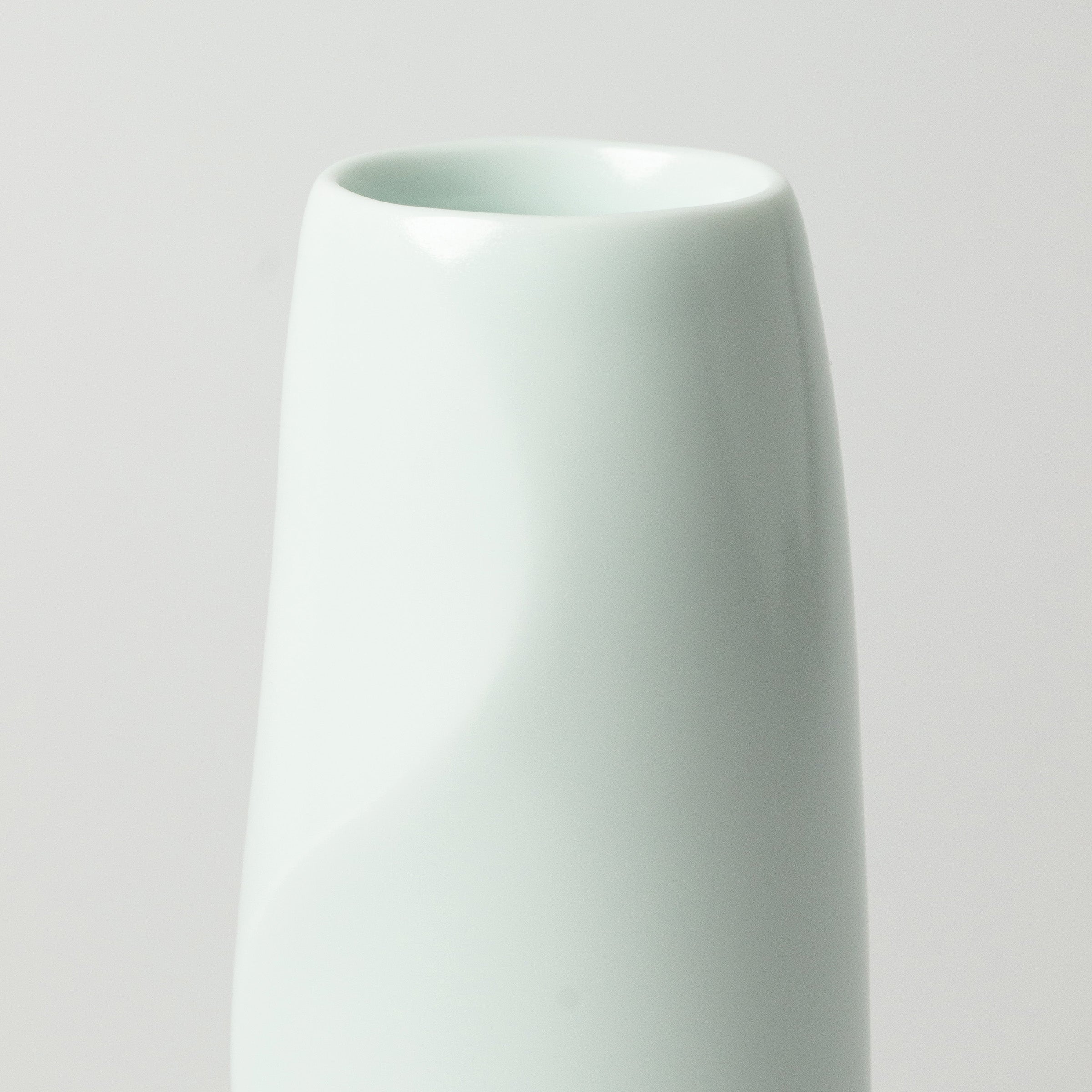 Vase en porcelaine blanche de Akihiro Maeta, Trésor National Vivant