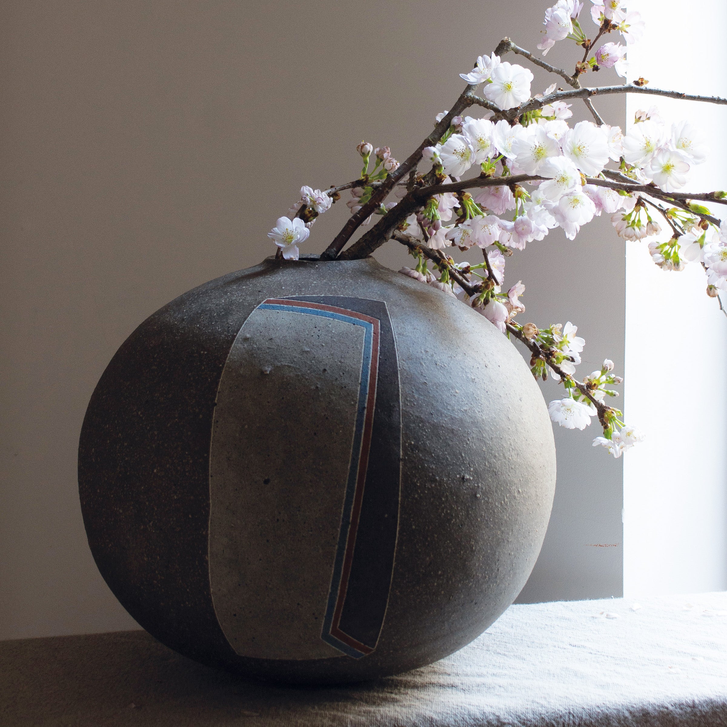 Grand vase-sculpture wabi sabi de Kazuhiko Sato