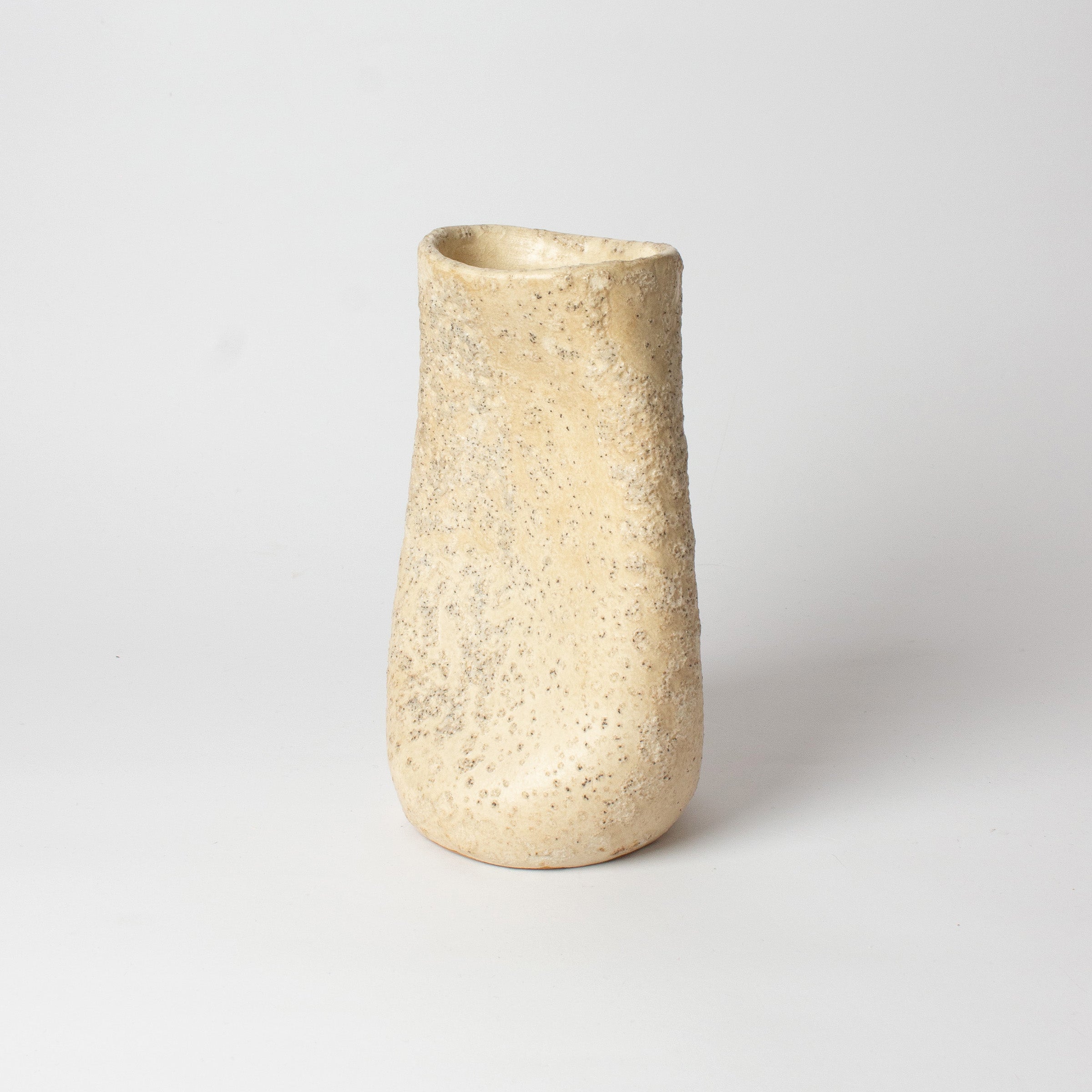 Vase en céramique série shiroi hensubō de Yagi Kazuo