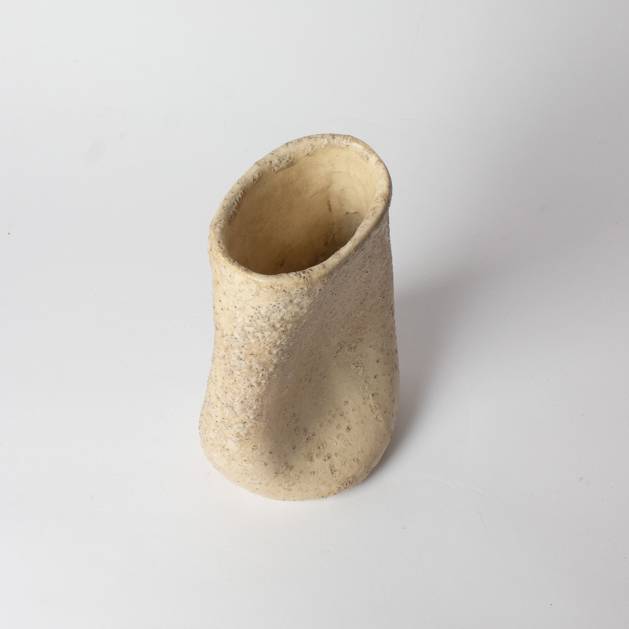 Vase en céramique série shiroi hensubō de Yagi Kazuo