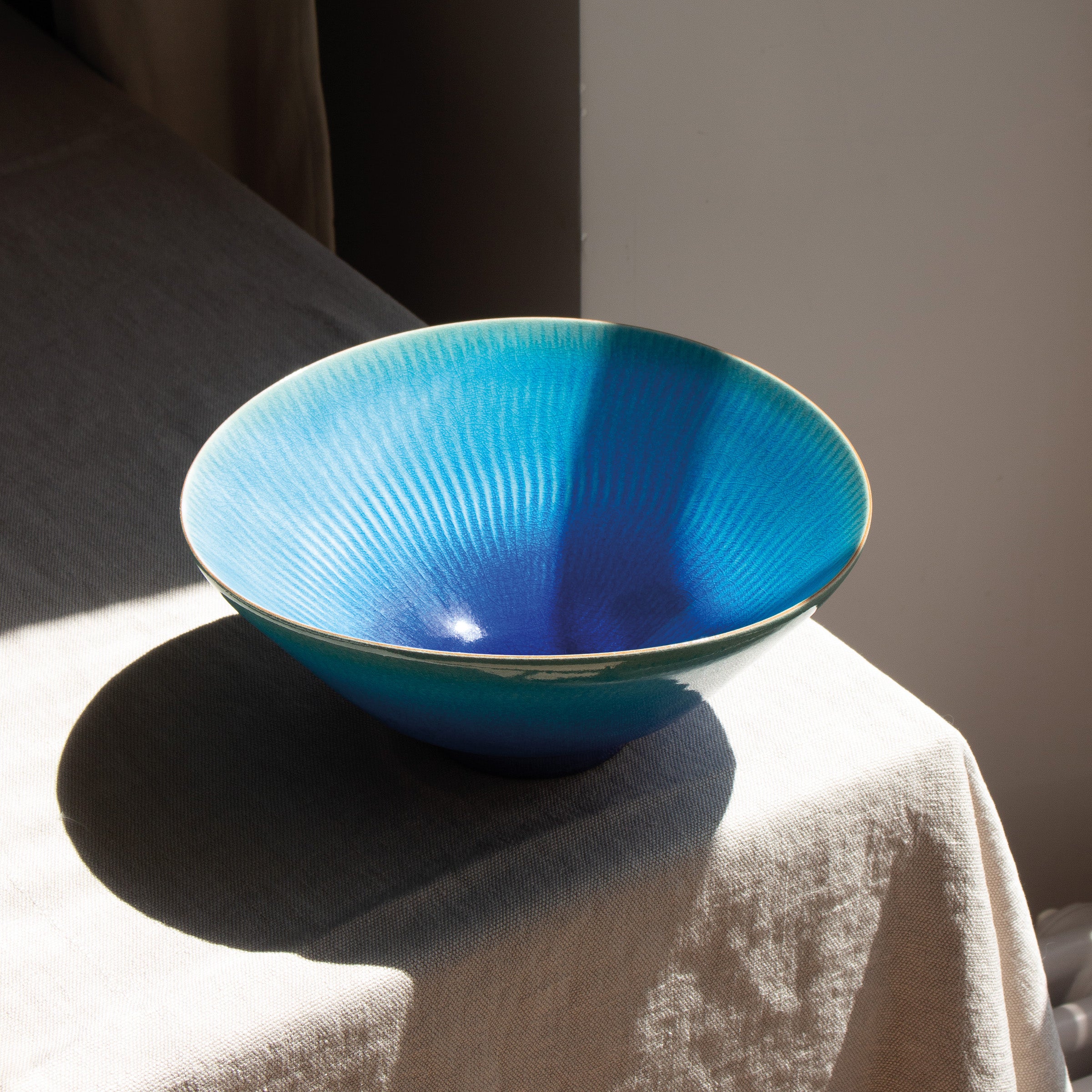 Hekiyu porcelain and blue glaze vessel - vase by Yoshiro Kimura