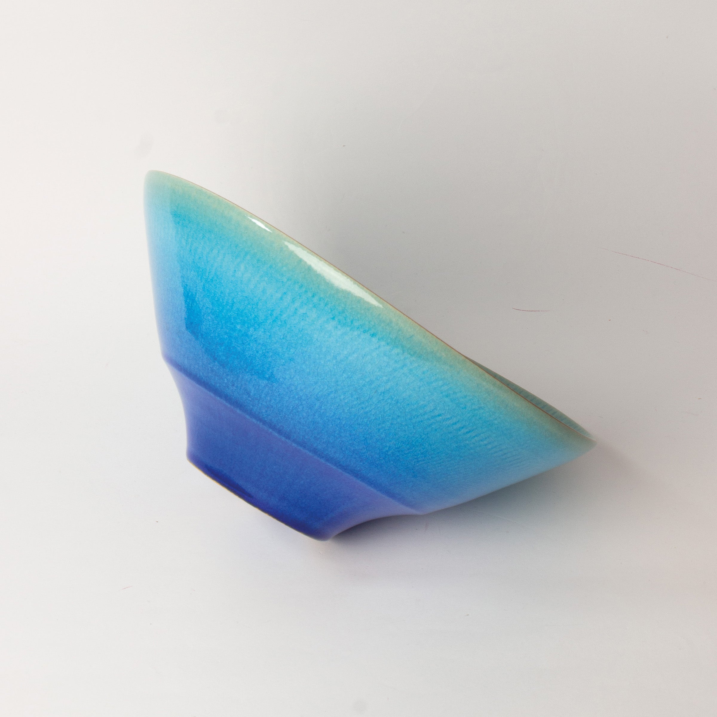 Hekiyu porcelain and blue glaze vessel - vase by Yoshiro Kimura