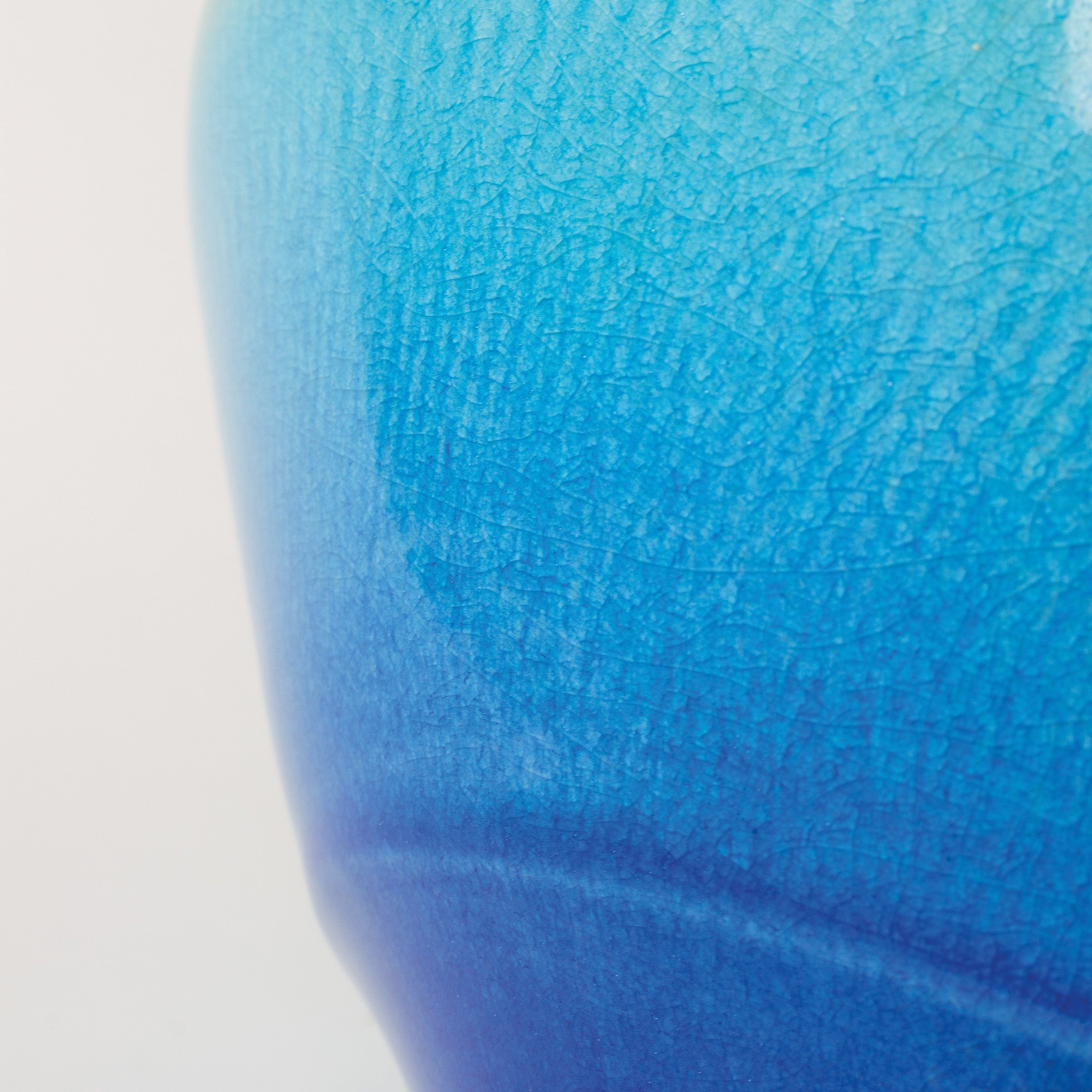 Hekiyu porcelain and blue glaze vessel - vase by Yoshiro Kimura
