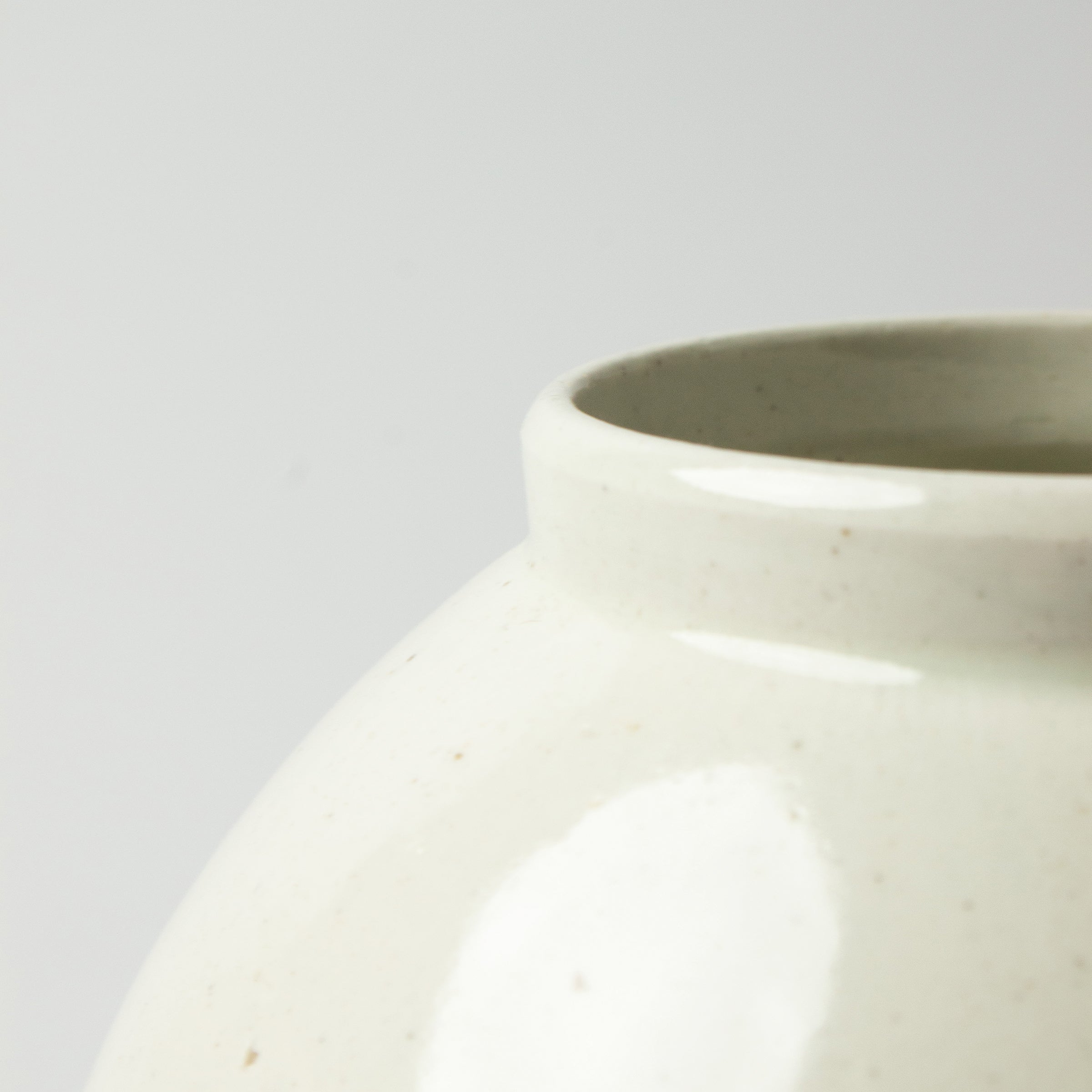 Korea Moon Jar, White Porcelain Vase