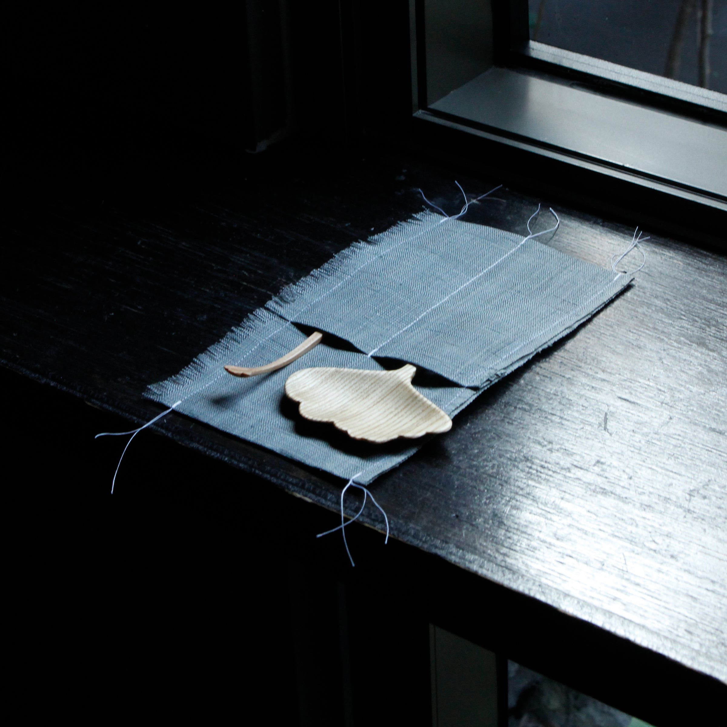 "House of Things" Set: Ramie pouch by Sung-mi Kim and two ginkgo spoons by Sung-woo Choi