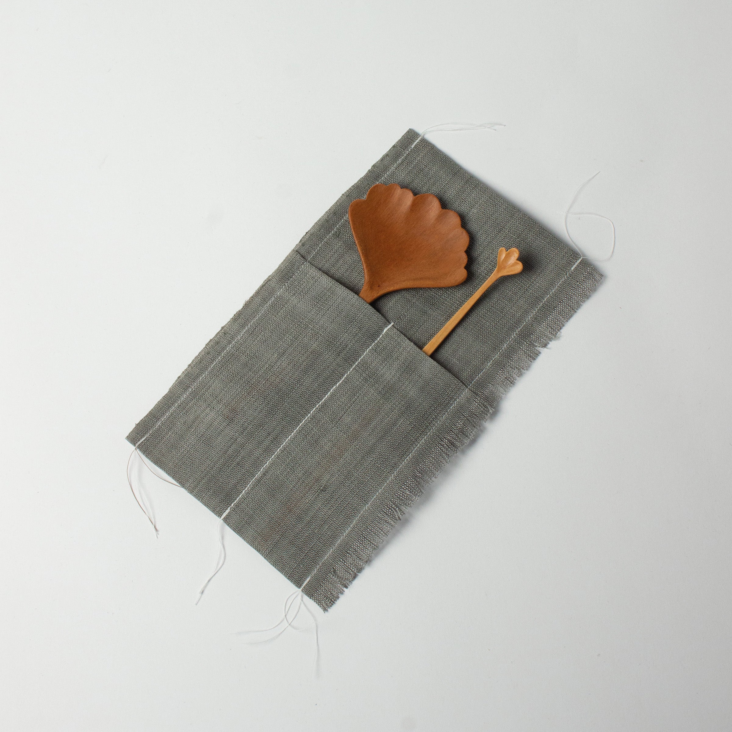 "House of Things" Set: Ramie pouch by Sung-mi Kim and two ginkgo spoons by Sung-woo Choi