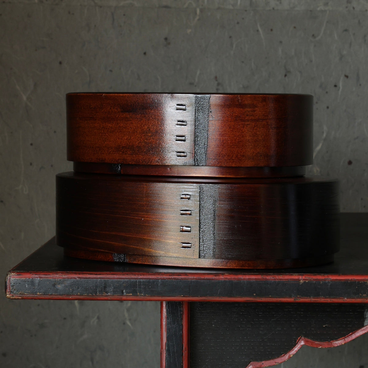 Oval box in hinoki and sawara wood, urushi lacquer - Kiso Valley