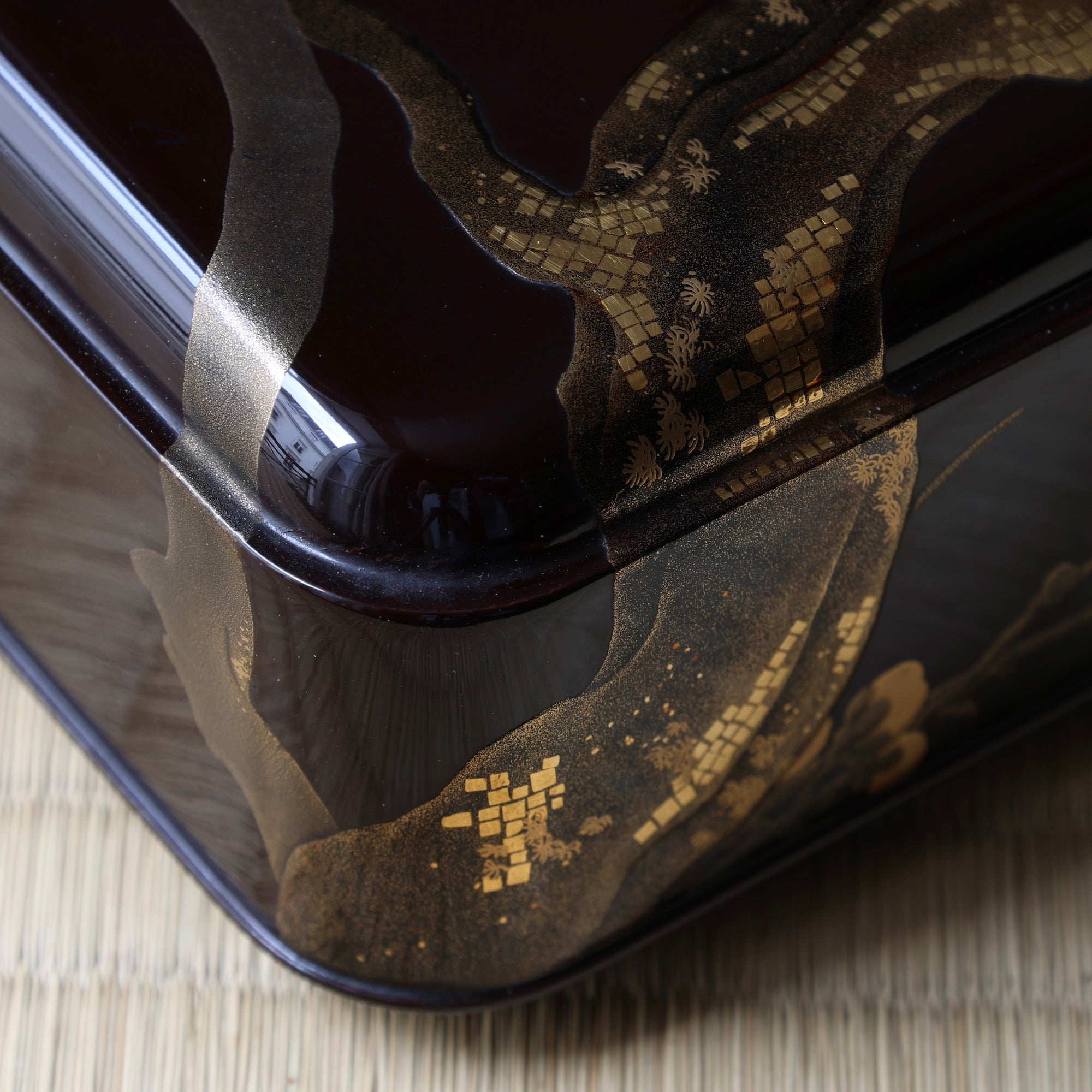 Imperial urushi lacquer, gold and mother-of-pearl suzuribako (Japanese writing box), with ume (plum blossom) decoration