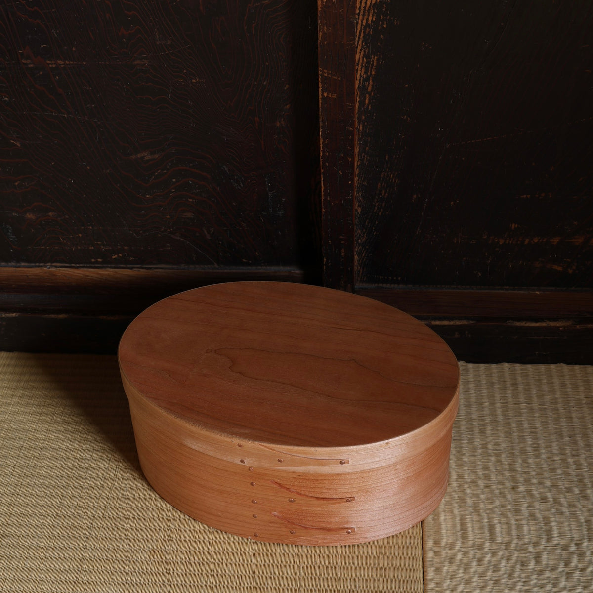 Boîte japonaise en bois de cerisier de l'atelier Unoh