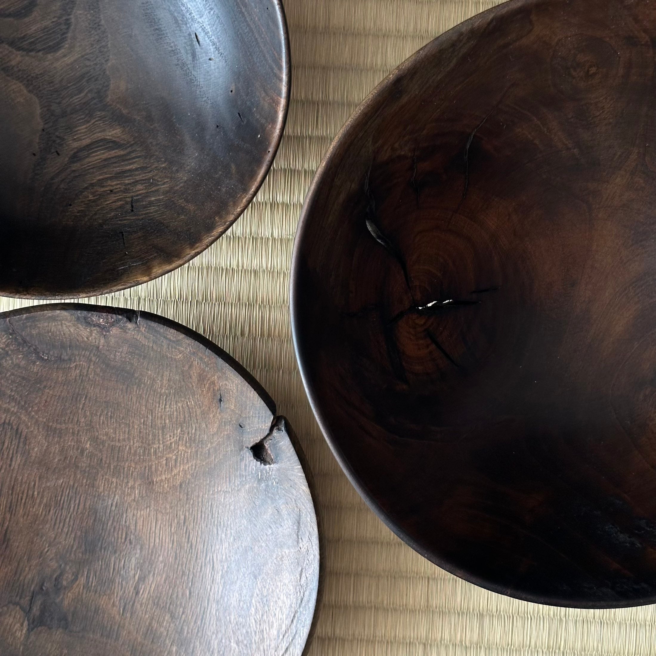 Coupelle en nara (chêne japonais) de Masahito Ikeda