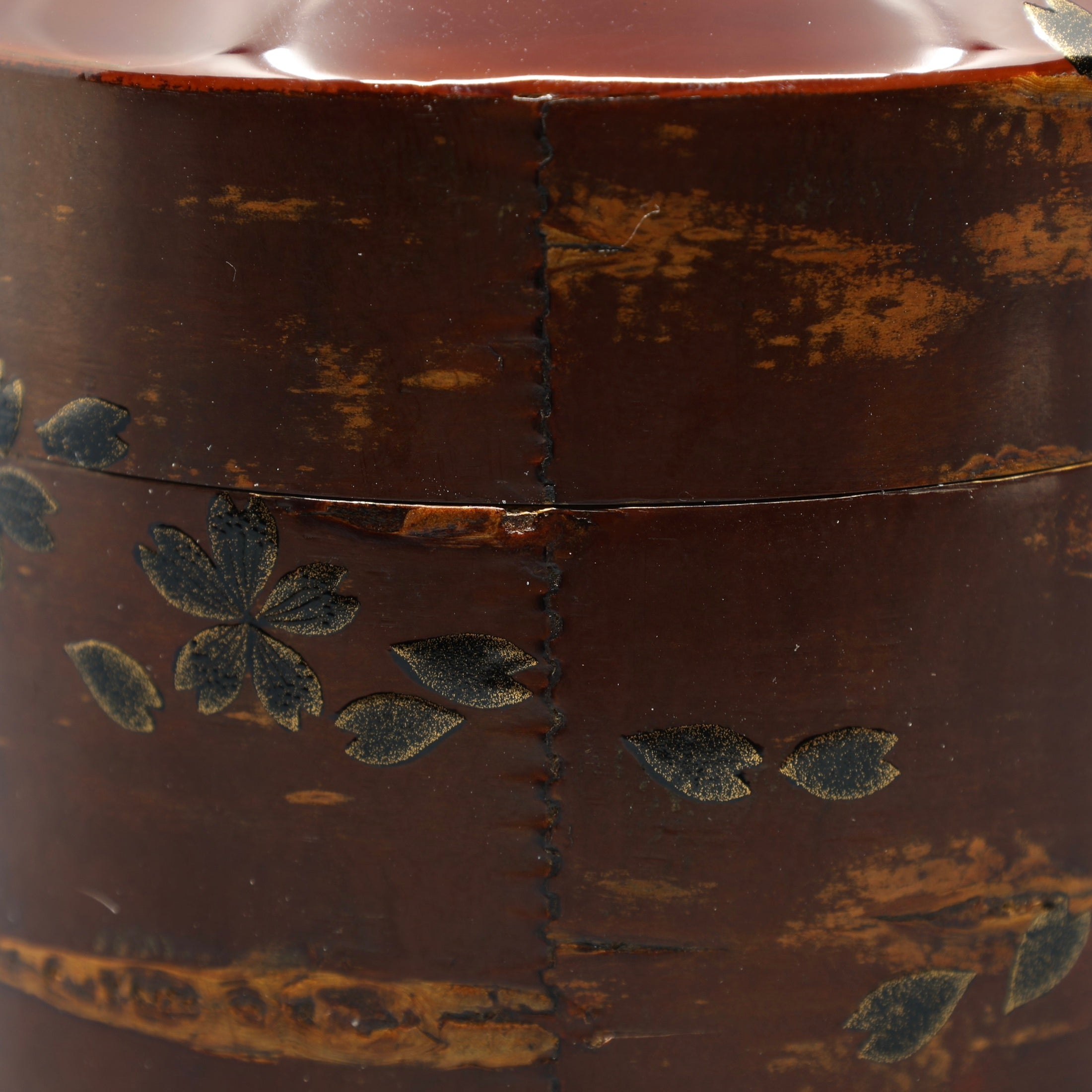 Natsume (Japanese tea caddy) in lacquer, bark, and maki-e, with a yozakura (night cherry blossoms) decoration by Kashō Yoshita