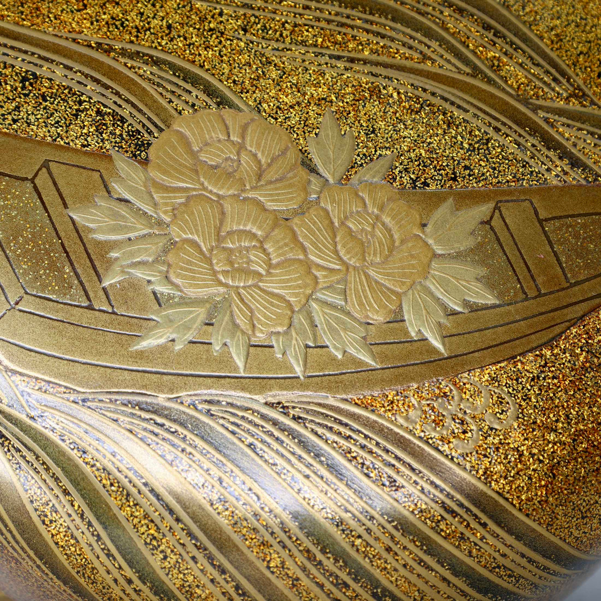 Natsume (Japanese tea caddy) lacquer and gold, hanaikada (flower rafts) design by Ken Matsumura