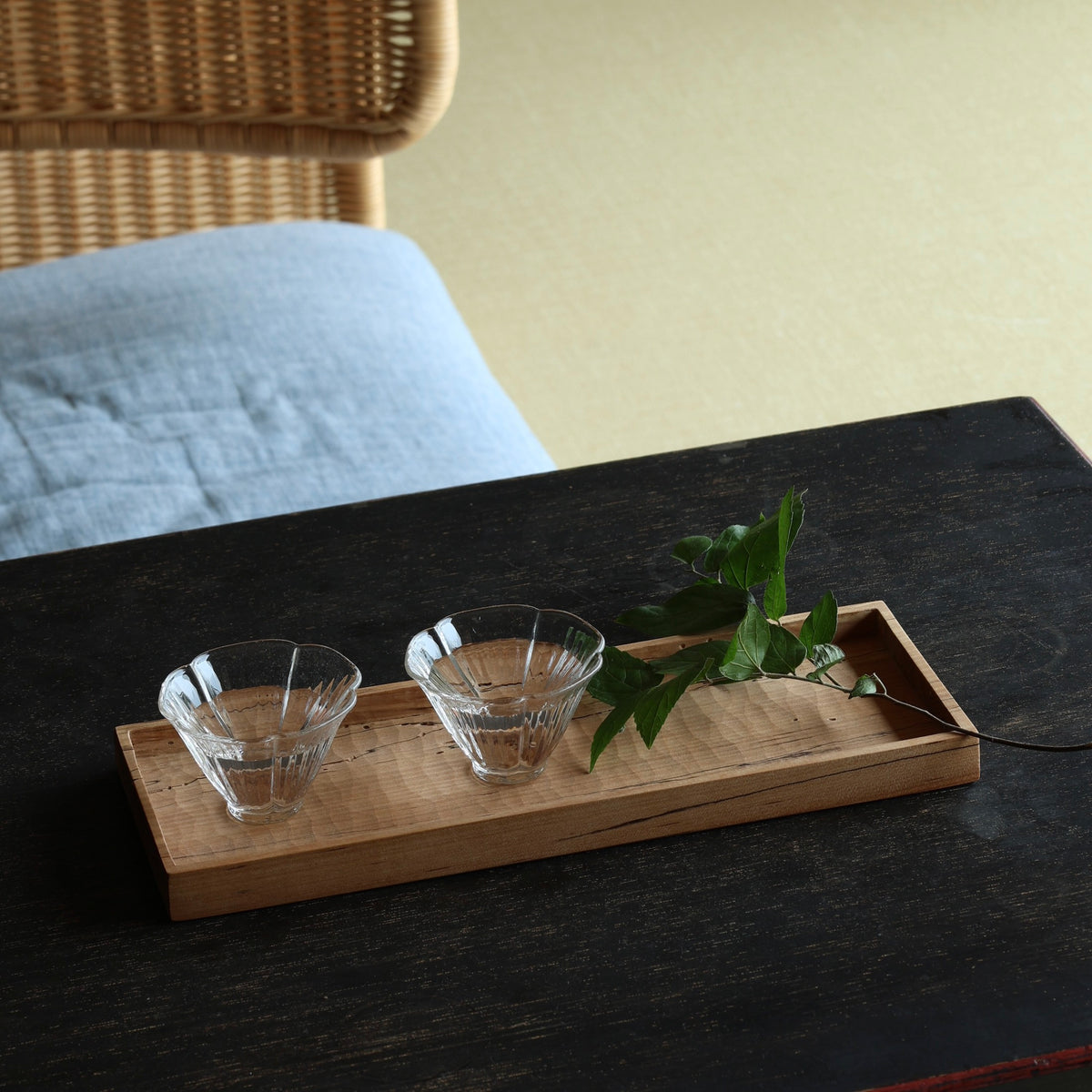 Urihada kaede (melon-barked maple) tray by Masahito Ikeda