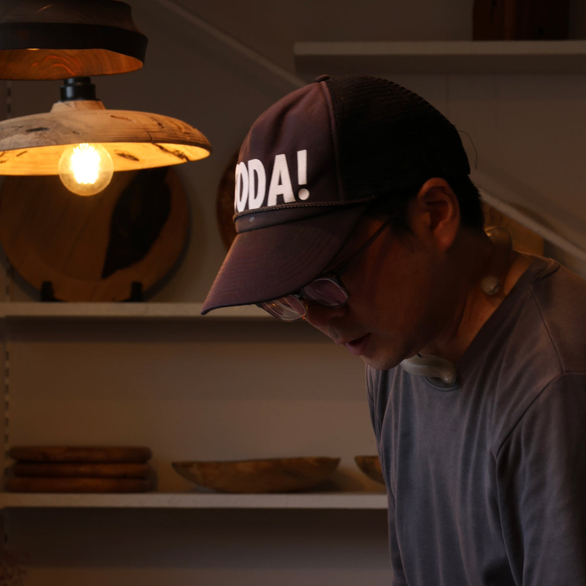 Urihada kaede (melon-barked maple) tray by Masahito Ikeda