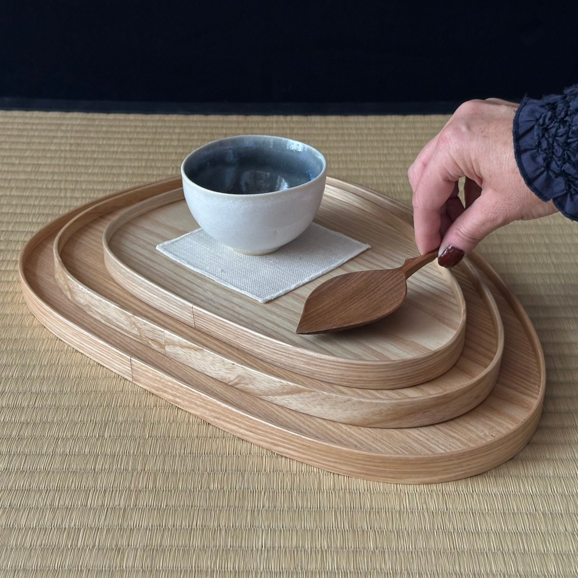 Plateau en frêne coréen