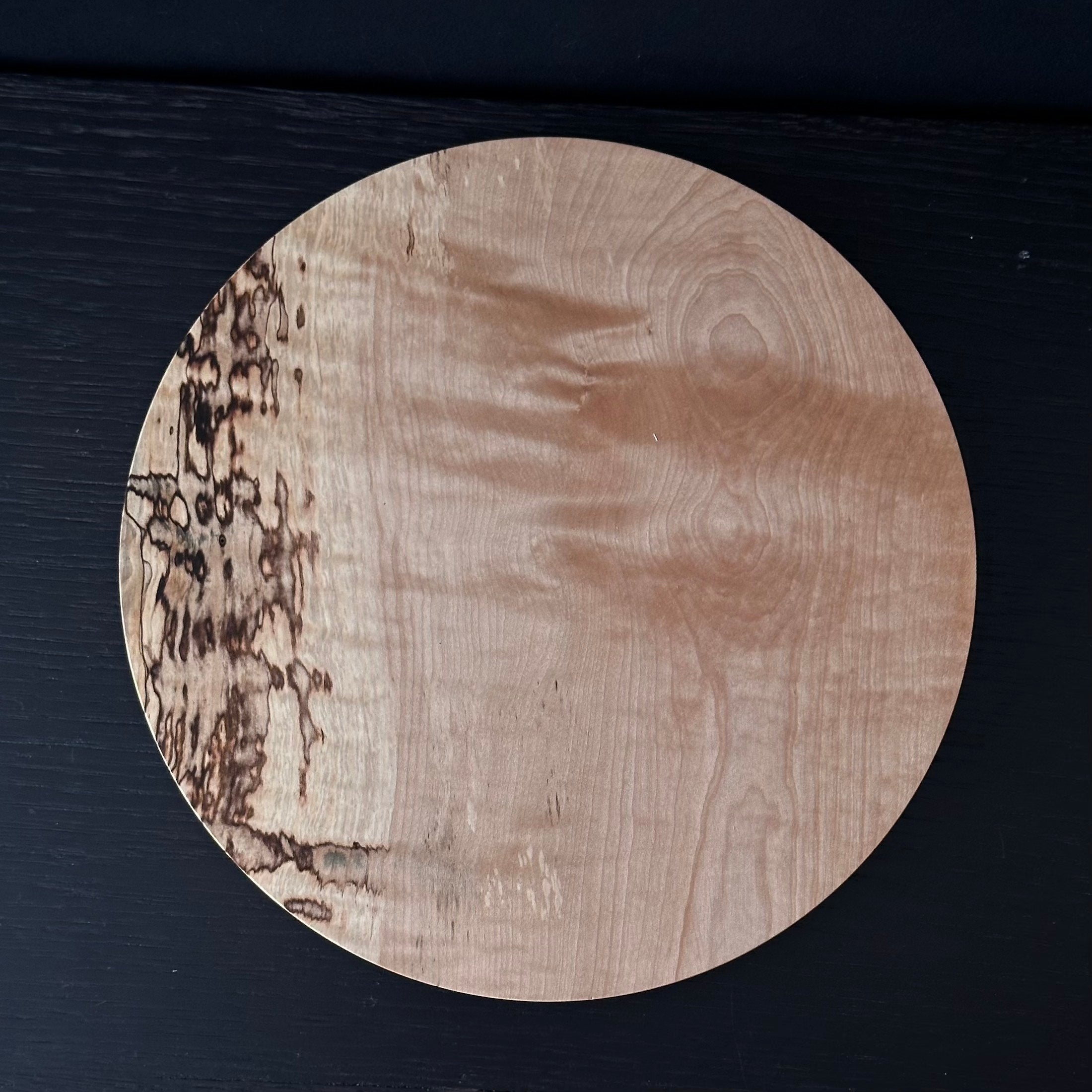 Plateau en kaede (érable japonais spalté) de Masahito Ikeda