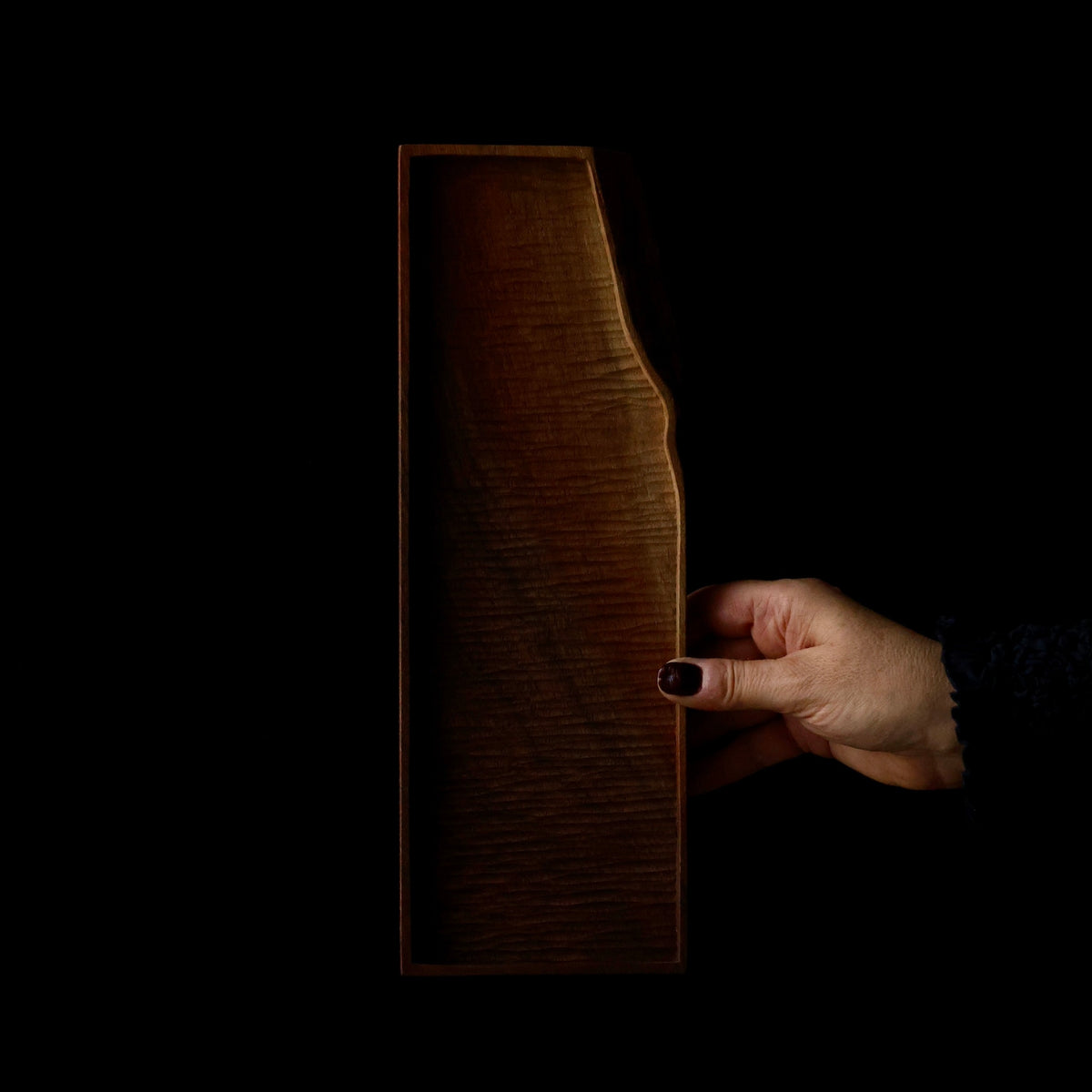 Wōrunatto (rainbow walnut) tray by Masahito Ikeda