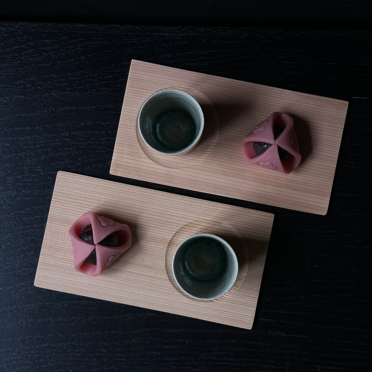 Plateau en sugi (cèdre japonais) de Taichi Kondō