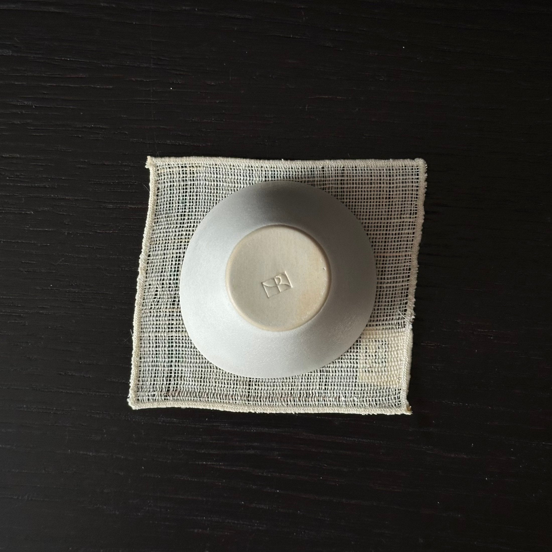 Tasse à thé ou café en céramique de Nuri Lee