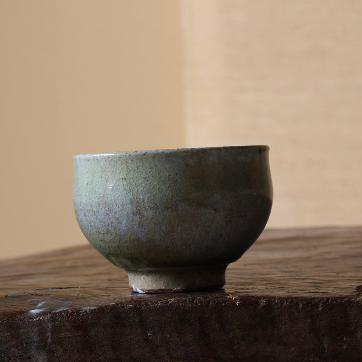 Tasse à glaçure de cendre de l’atelier Tokinoha