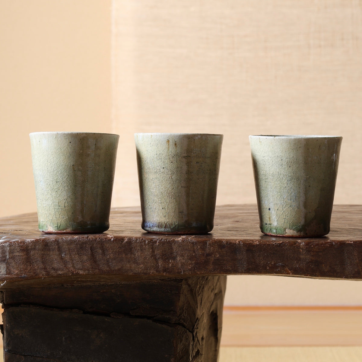 Tasse à glaçure de cendre de l’atelier Tokinoha