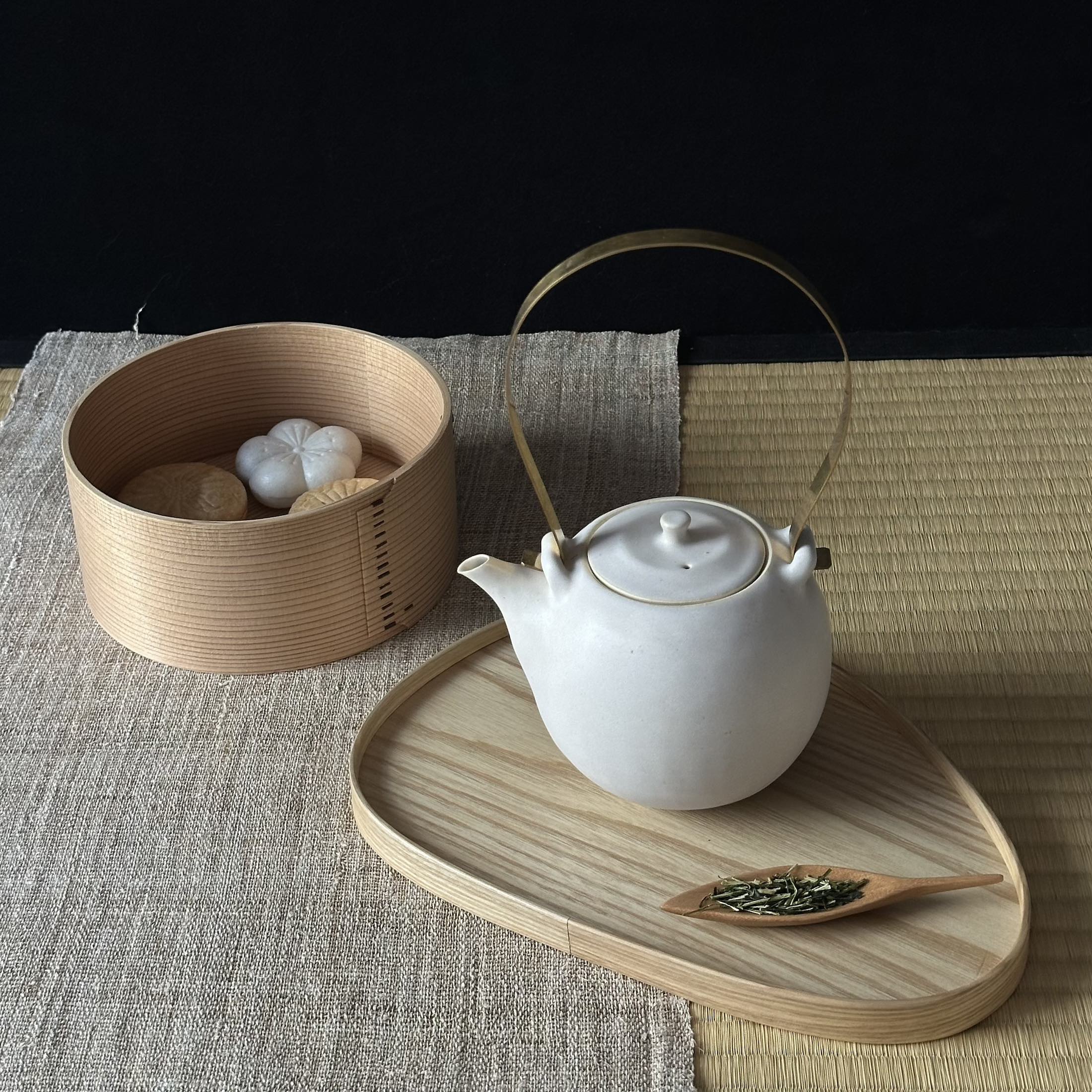 Théière dobin en semi-porcelaine de Masako Masago