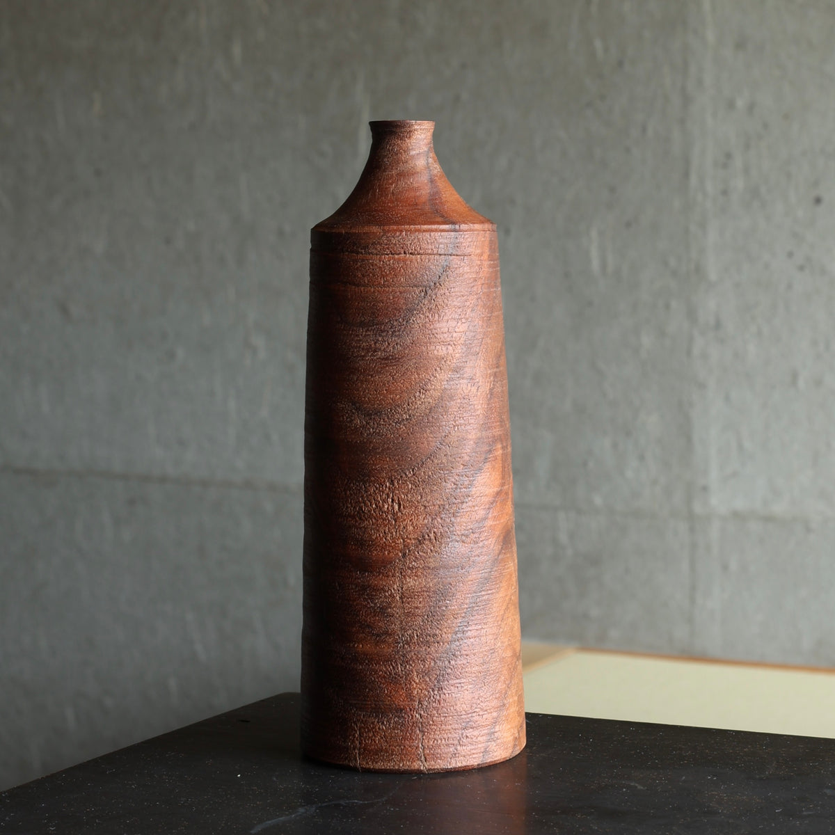 Wōrunatto (walnut) vase by Masahito Ikeda