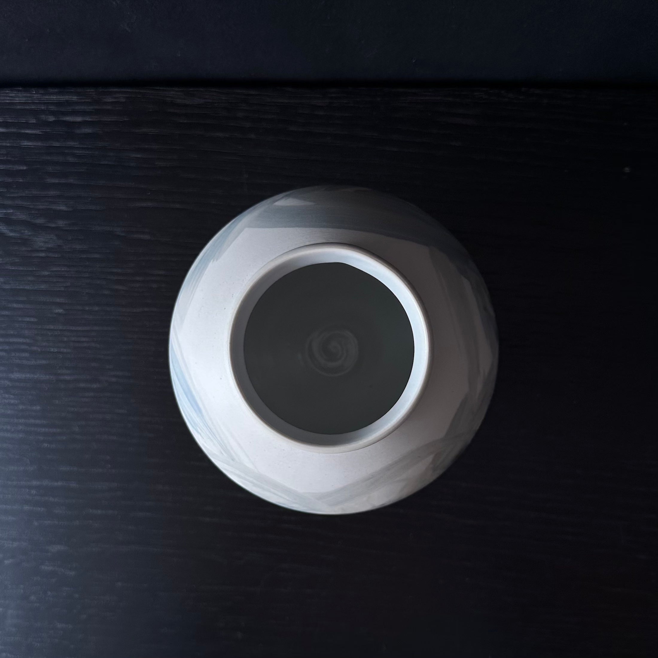 Jarre de Lune contemporaine de Nuri Lee