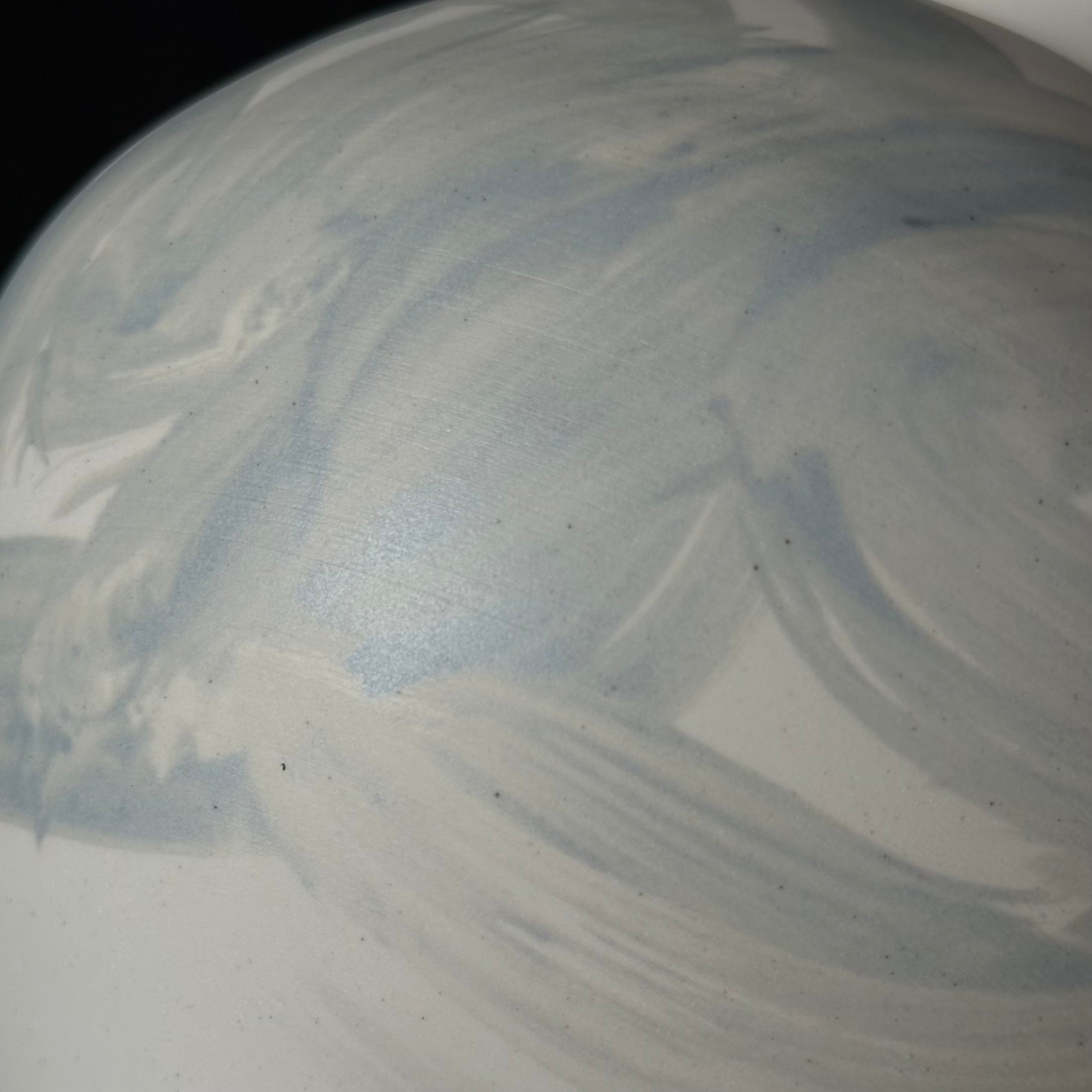 Jarre de Lune contemporaine de Nuri Lee