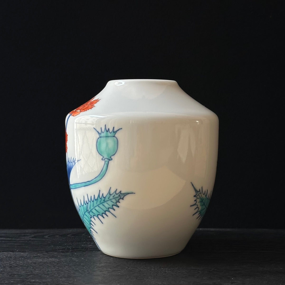 Iro-Nabeshima vase with Keshi (poppy flower) decoration by Imaizumi Imaemon XII