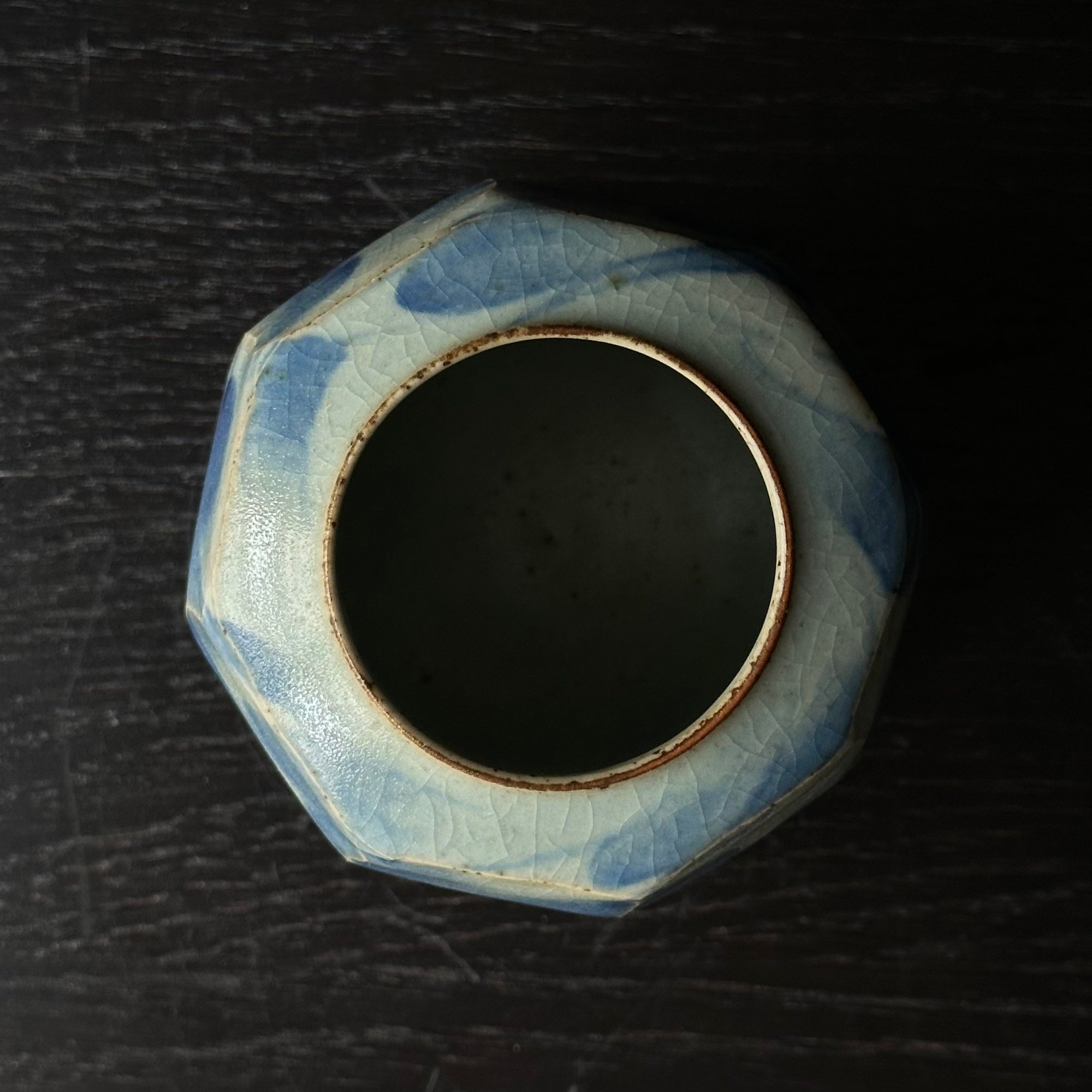 Vase mentori en céramique sometsuke de Yusuke Miyazaki