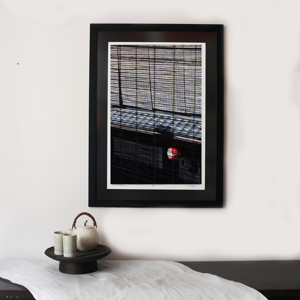Par la Fenêtre, Gion : SIGNED, NUMBERED AND FRAMED FINE ART PHOTOGRAPHY