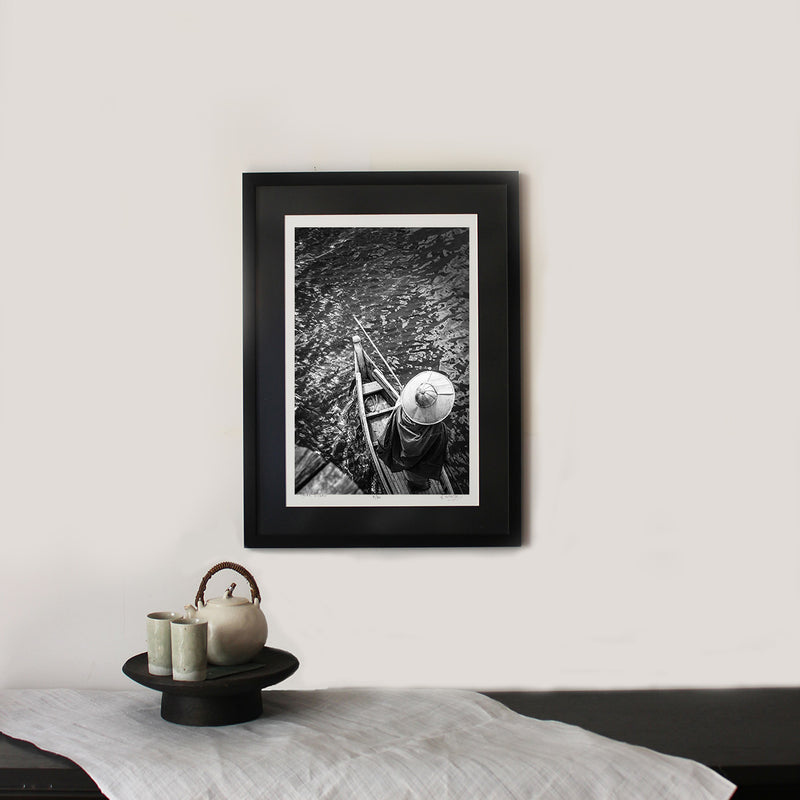 La Gardienne de Canards, Birmanie : SIGNED, NUMBERED AND FRAMED FINE ART PHOTOGRAPHY