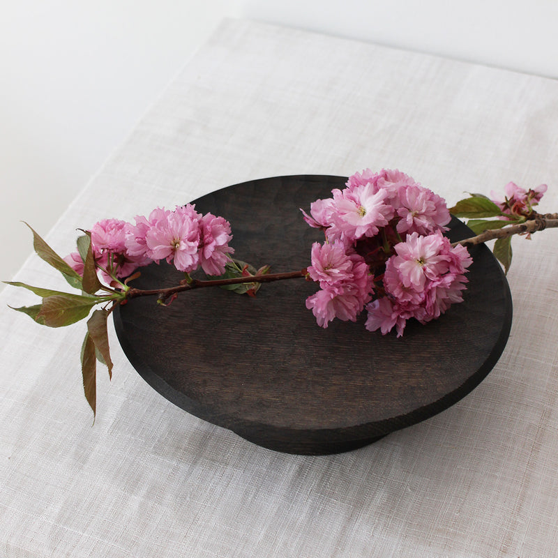 LARGE TALL JAPANESE PLATE (OR TRAY) IN CHESTNUT WOOD