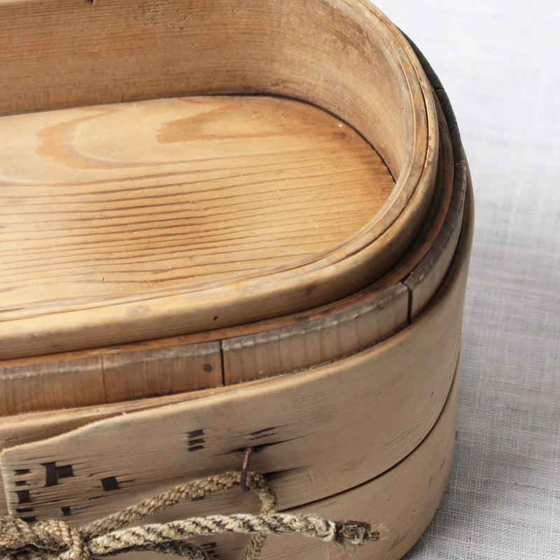 Large Vintage Japanese Magewappa box with compartments