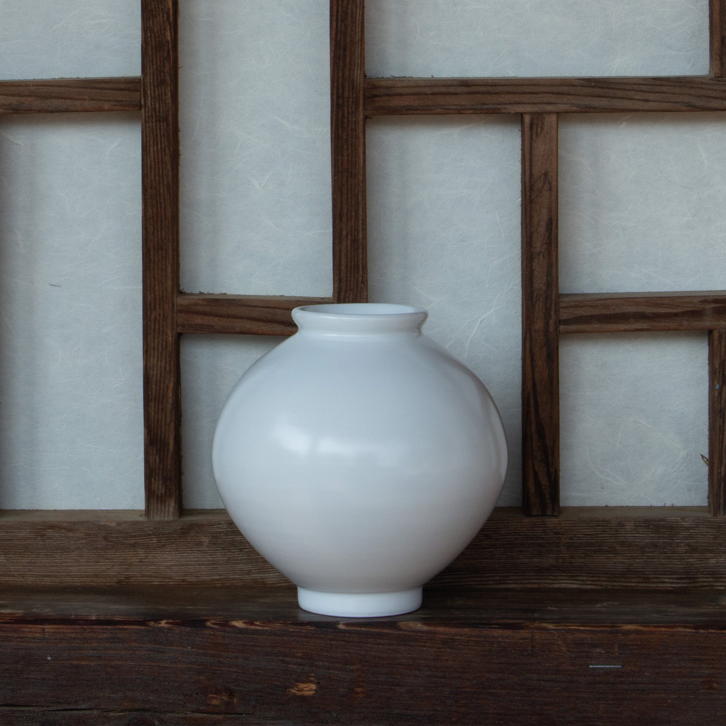 Petite Jarre de Lune (Moon Jar), Vase Coréen en Porcelaine Blanche