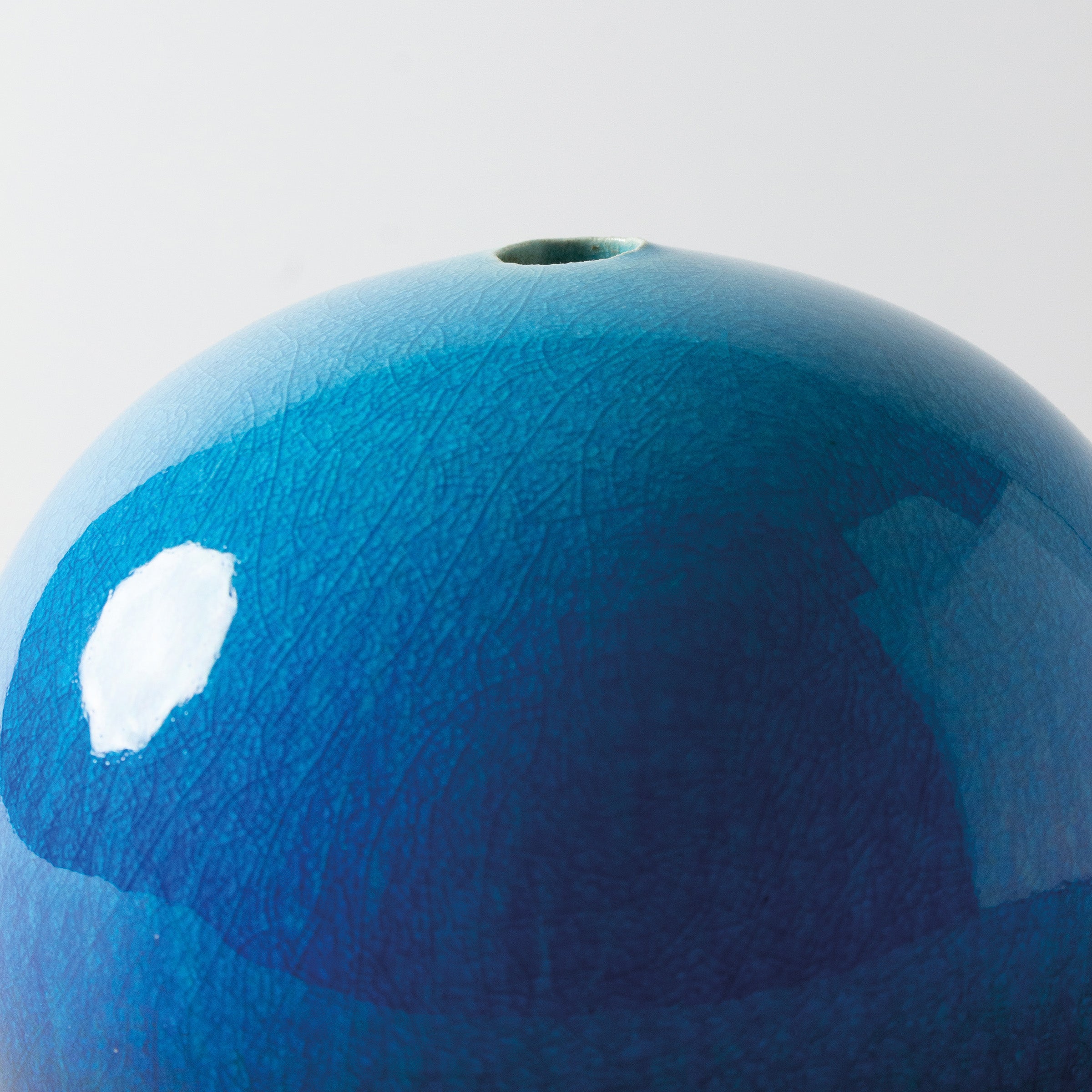 Vase rond glaçure bleue de Yoshiro Kimura