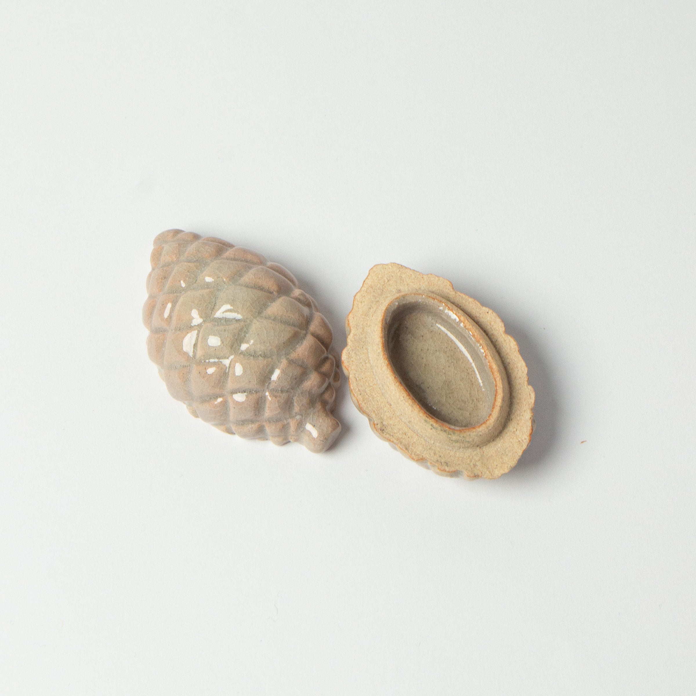 Toshiyuki Miwa's ceramic Kōgō and Japanese nerikō (incense balls)
