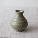 Vase japonais en céramique esprit wabi-sabi