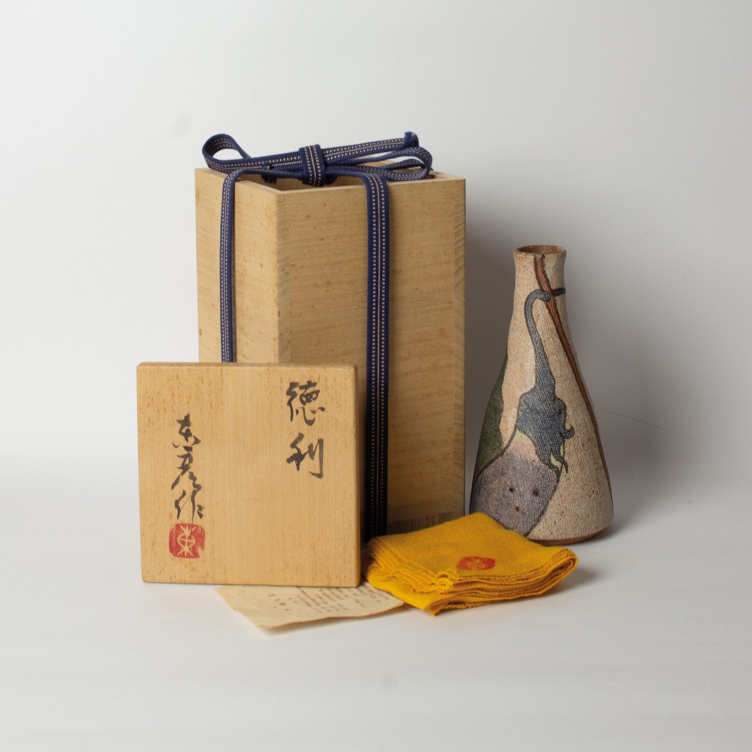 Tokkuri nasu (eggplant) vase by Motohiko Ito