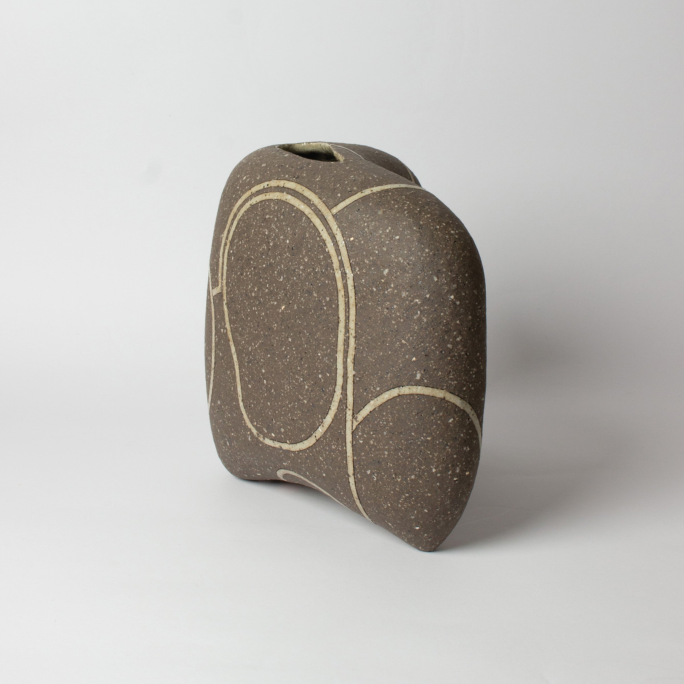 Lines vase sculpture by Kazuhiko Sato