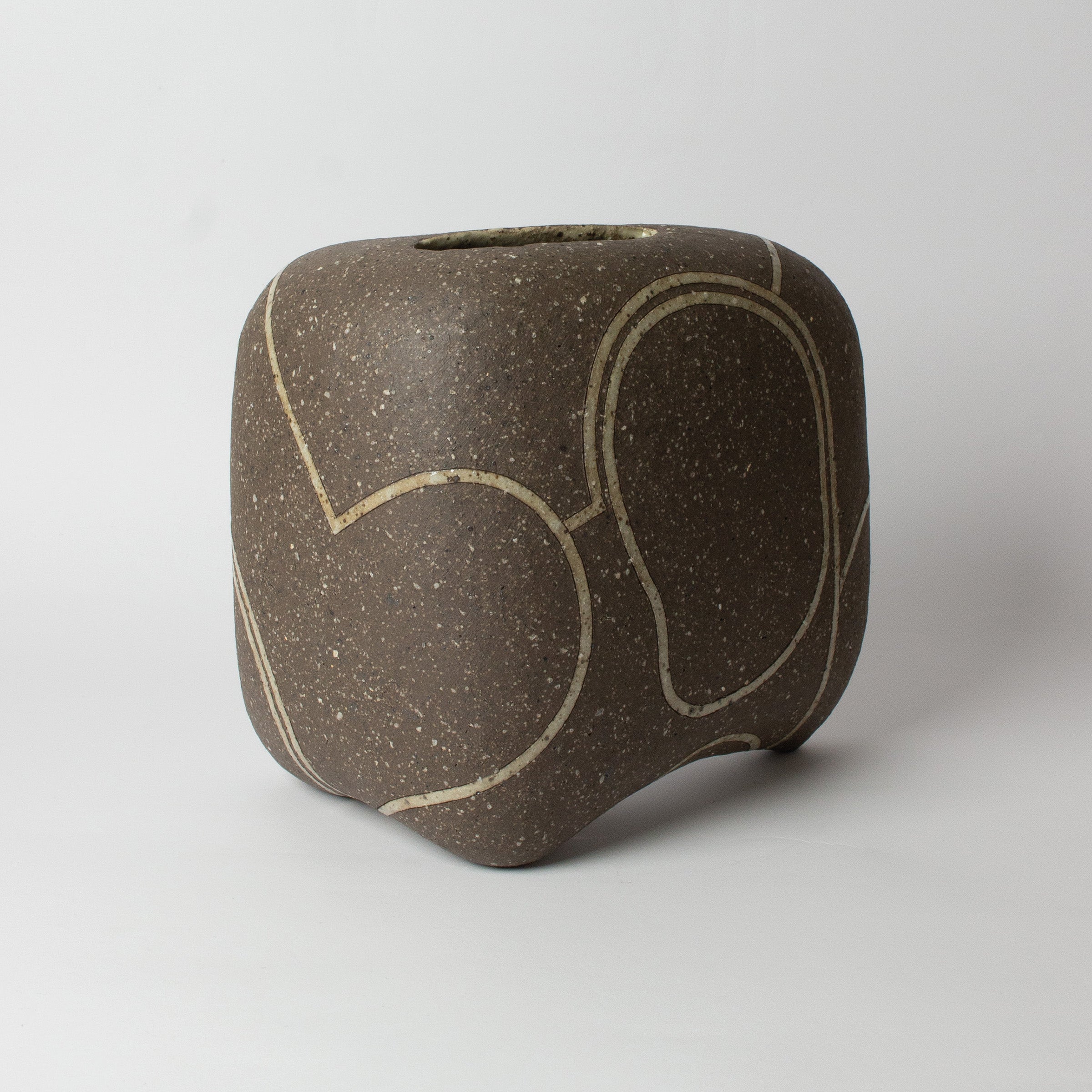 Lines vase sculpture by Kazuhiko Sato